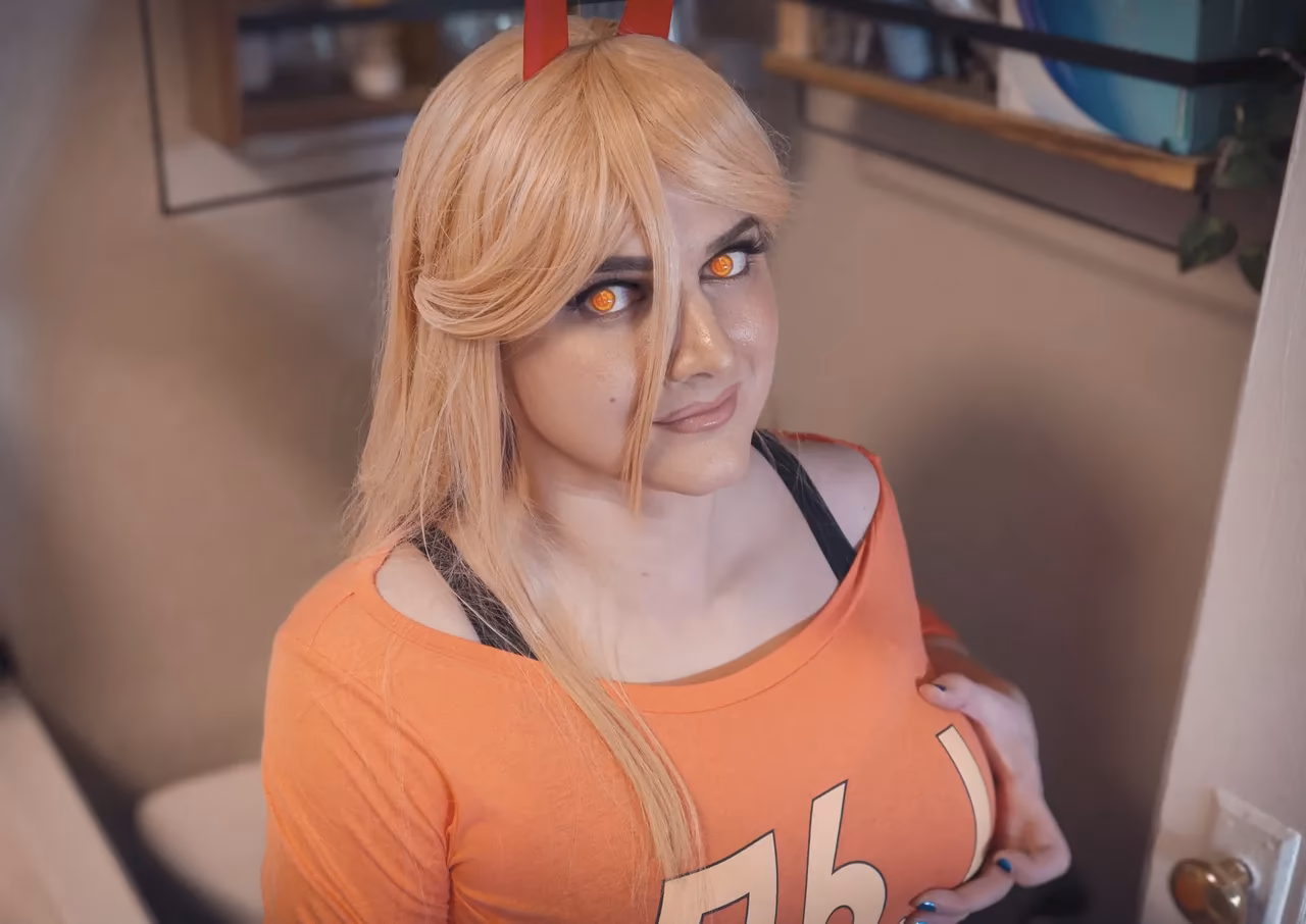 Ashley Barron as Power — cosplay photo 20 of 26