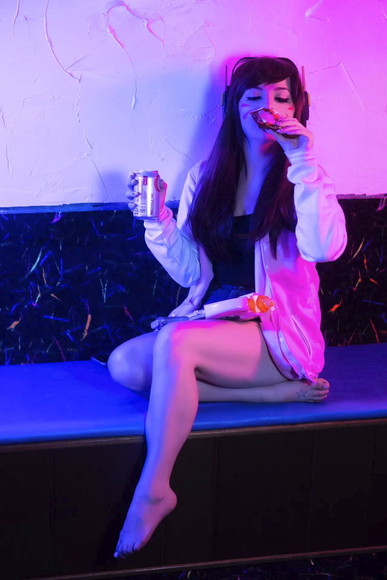 ASMR Shanny as D.Va — cosplay photo 10 of 13