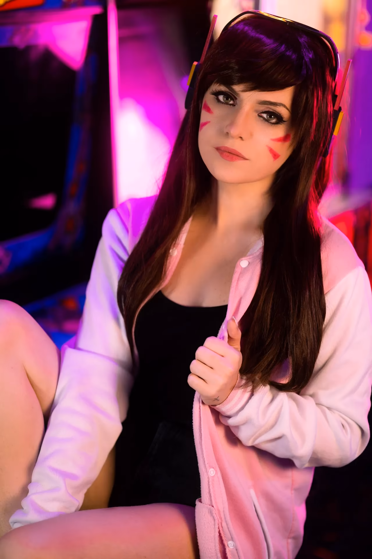 ASMR Shanny as D.Va — cosplay photo 12 of 13