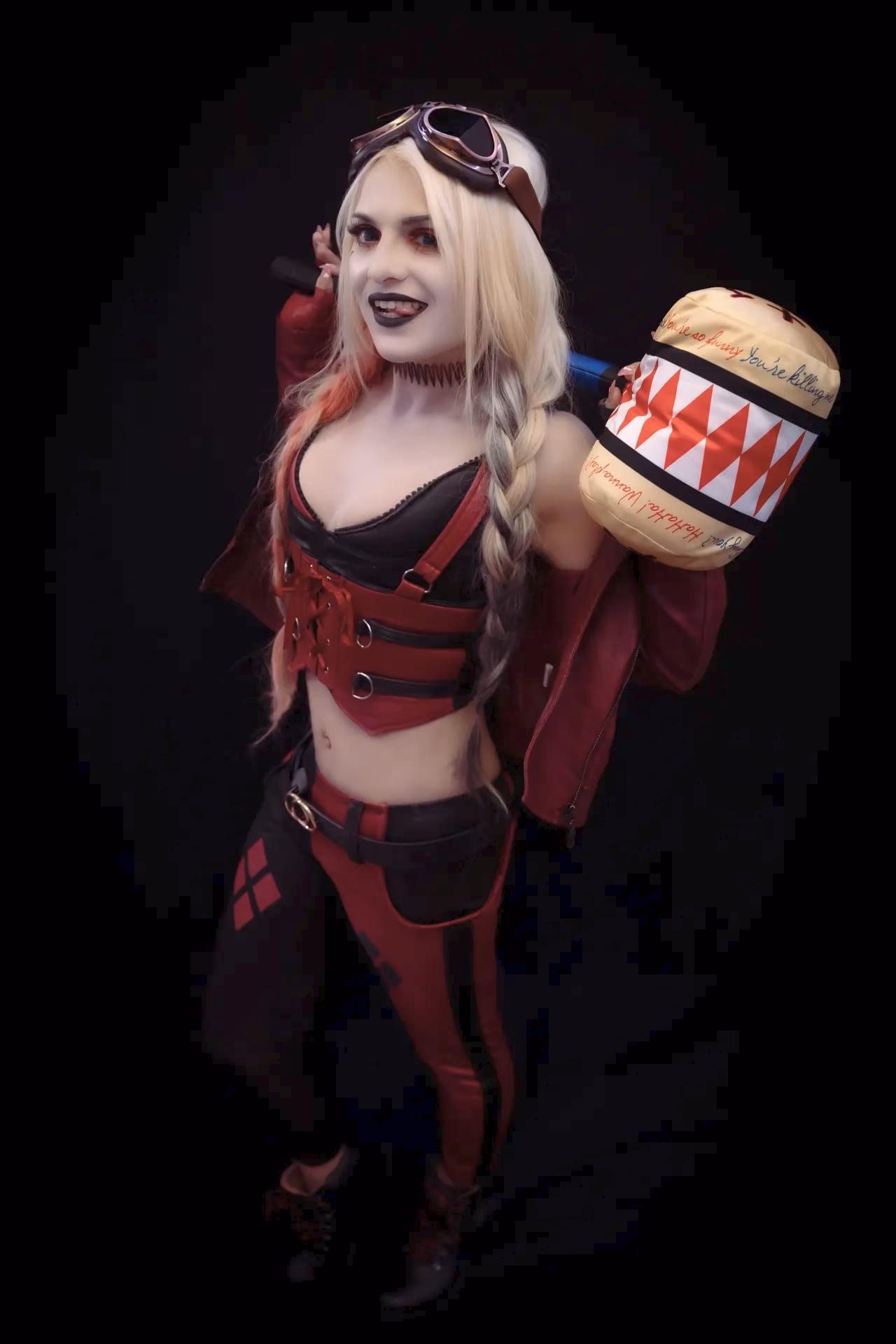 ASMR Shanny as Harley Quinn — cosplay photo 2 of 9