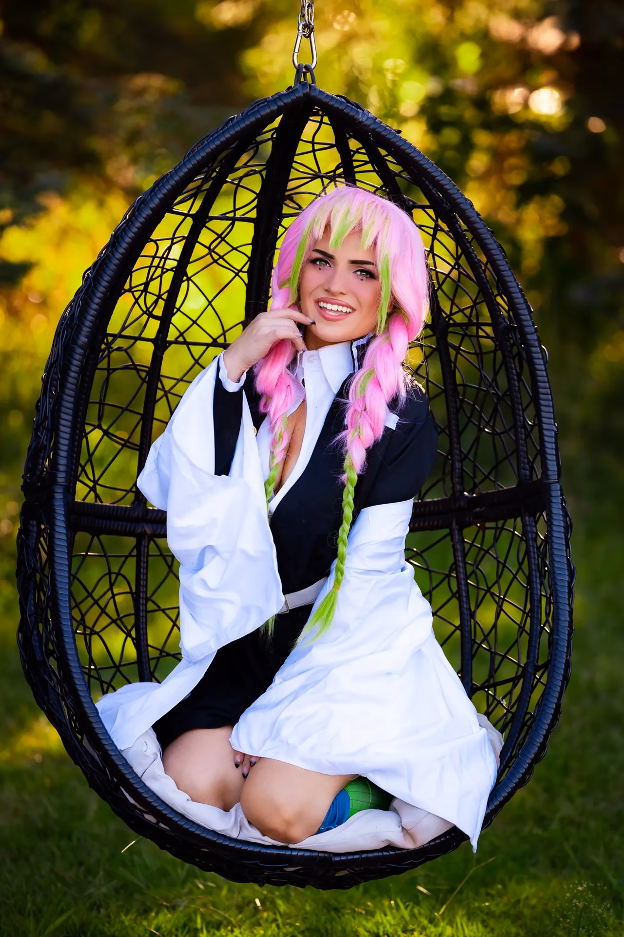 ASMR Shanny as Mitsuri Kanroji — cosplay photo 15 of 54