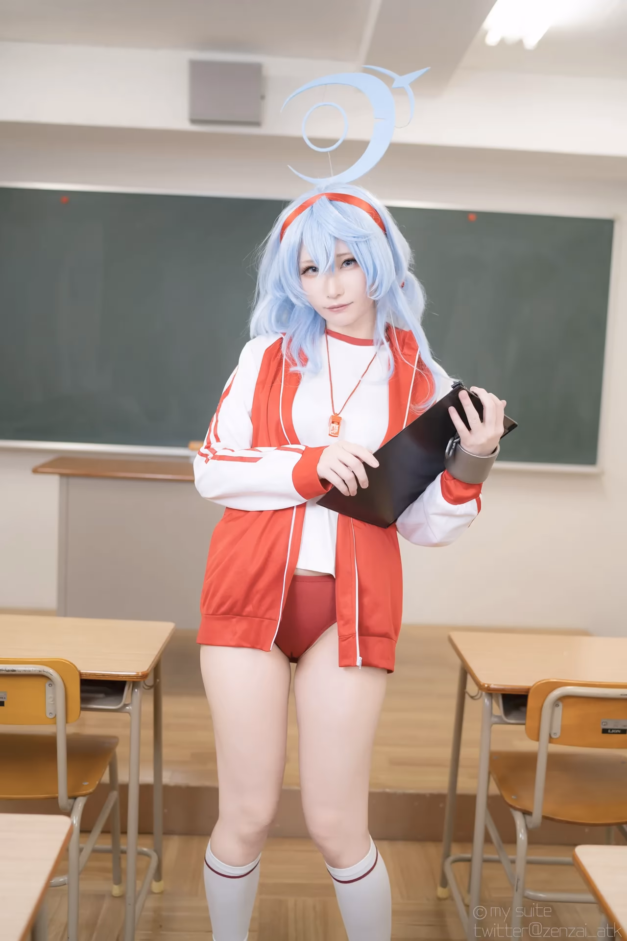 Atsuki as Ako Amau — cosplay photo 264 of 499
