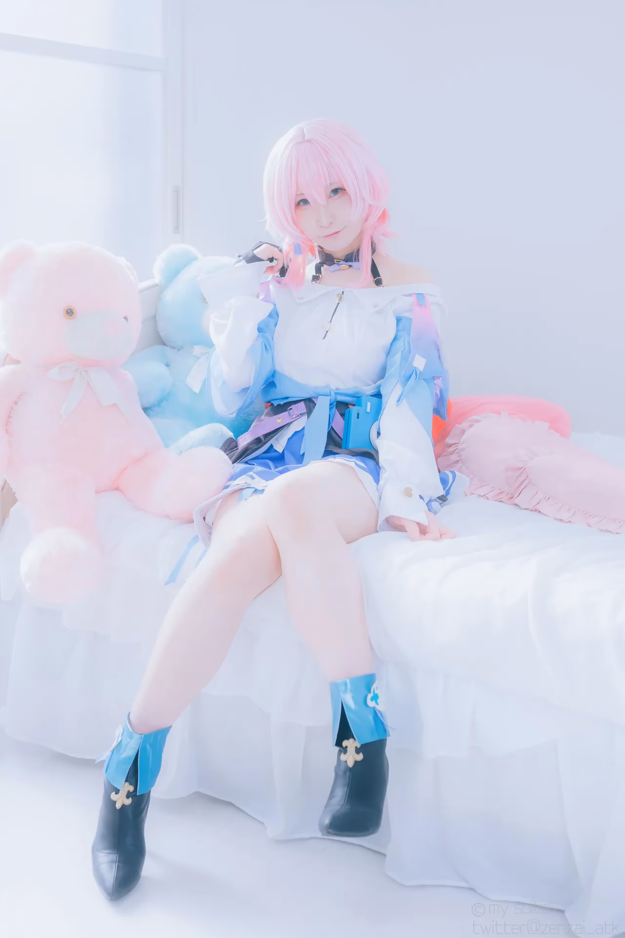 Atsuki as Himeko and March 7th — cosplay photo 174 of 355