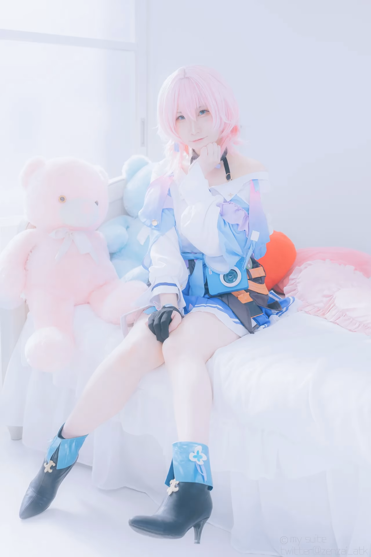 Atsuki as Himeko and March 7th — cosplay photo 176 of 355