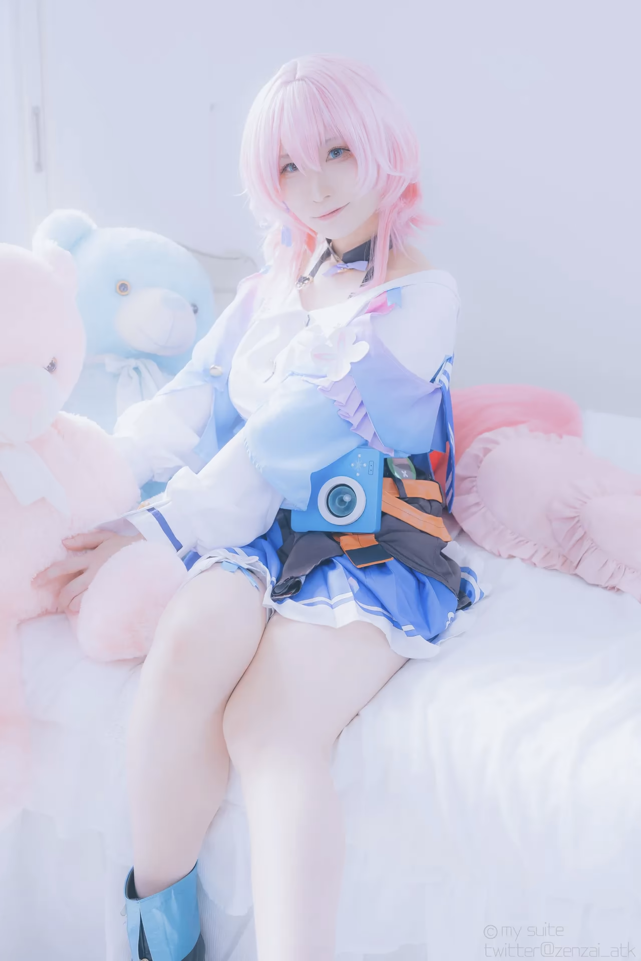 Atsuki as Himeko and March 7th — cosplay photo 181 of 355