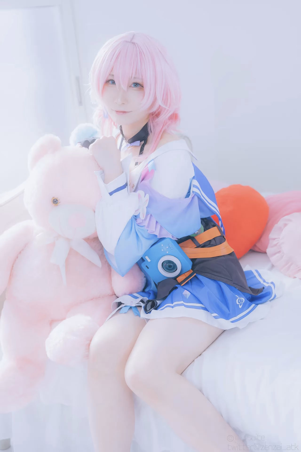 Atsuki as Himeko and March 7th — cosplay photo 183 of 355
