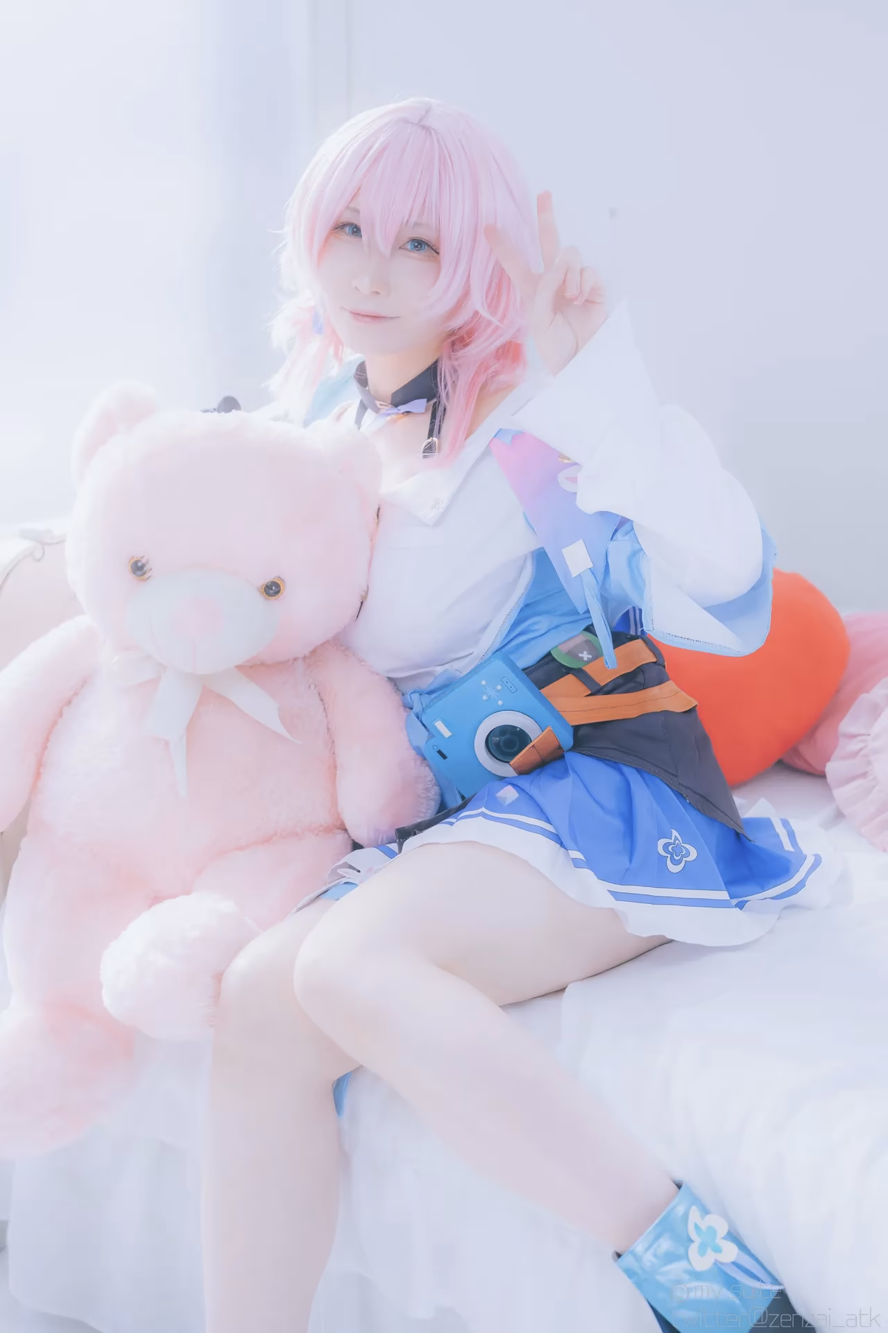 Atsuki as Himeko and March 7th — cosplay photo 184 of 355