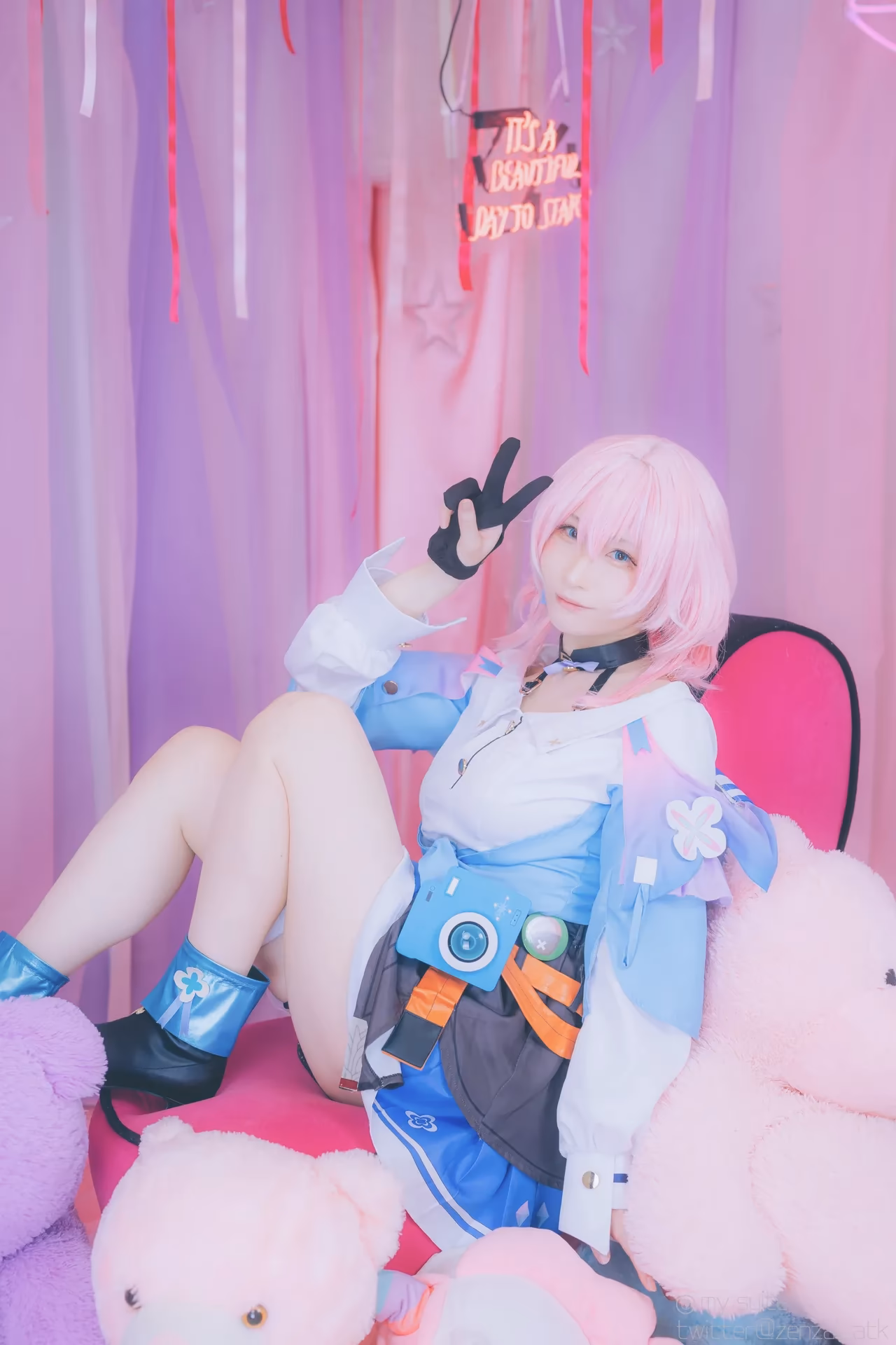 Atsuki as Himeko and March 7th — cosplay photo 200 of 355