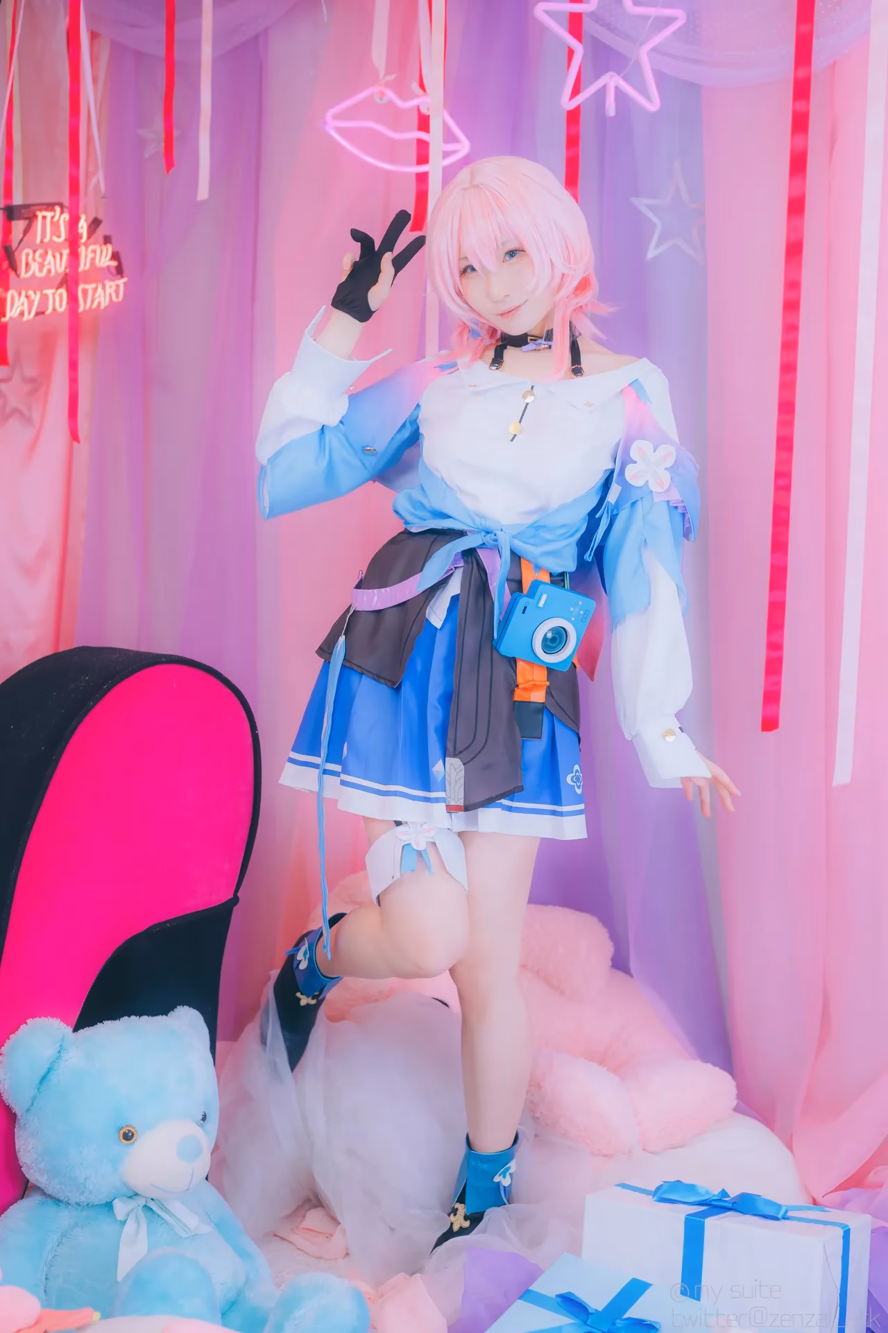 Atsuki as Himeko and March 7th — cosplay photo 207 of 355