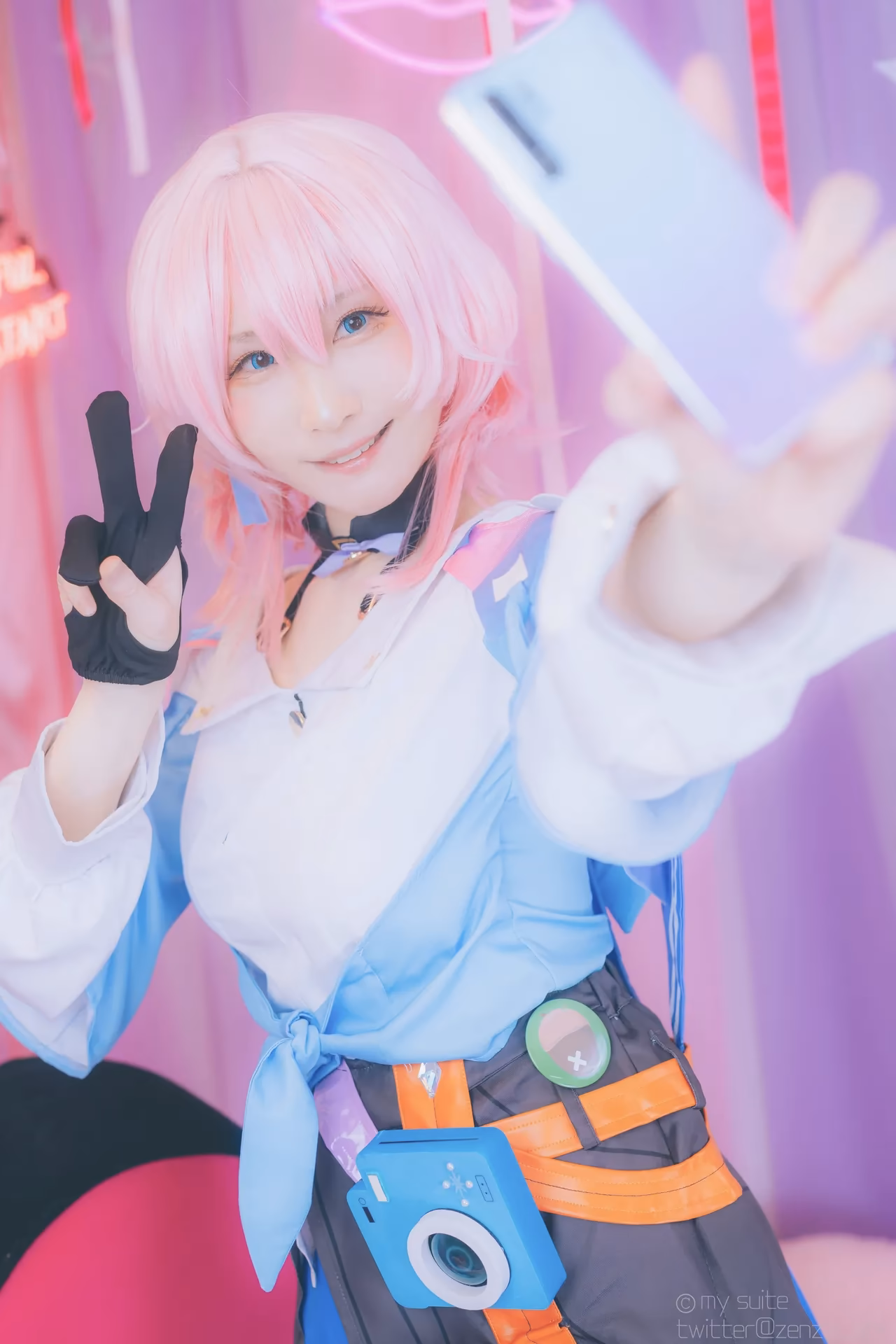 Atsuki as Himeko and March 7th — cosplay photo 210 of 355