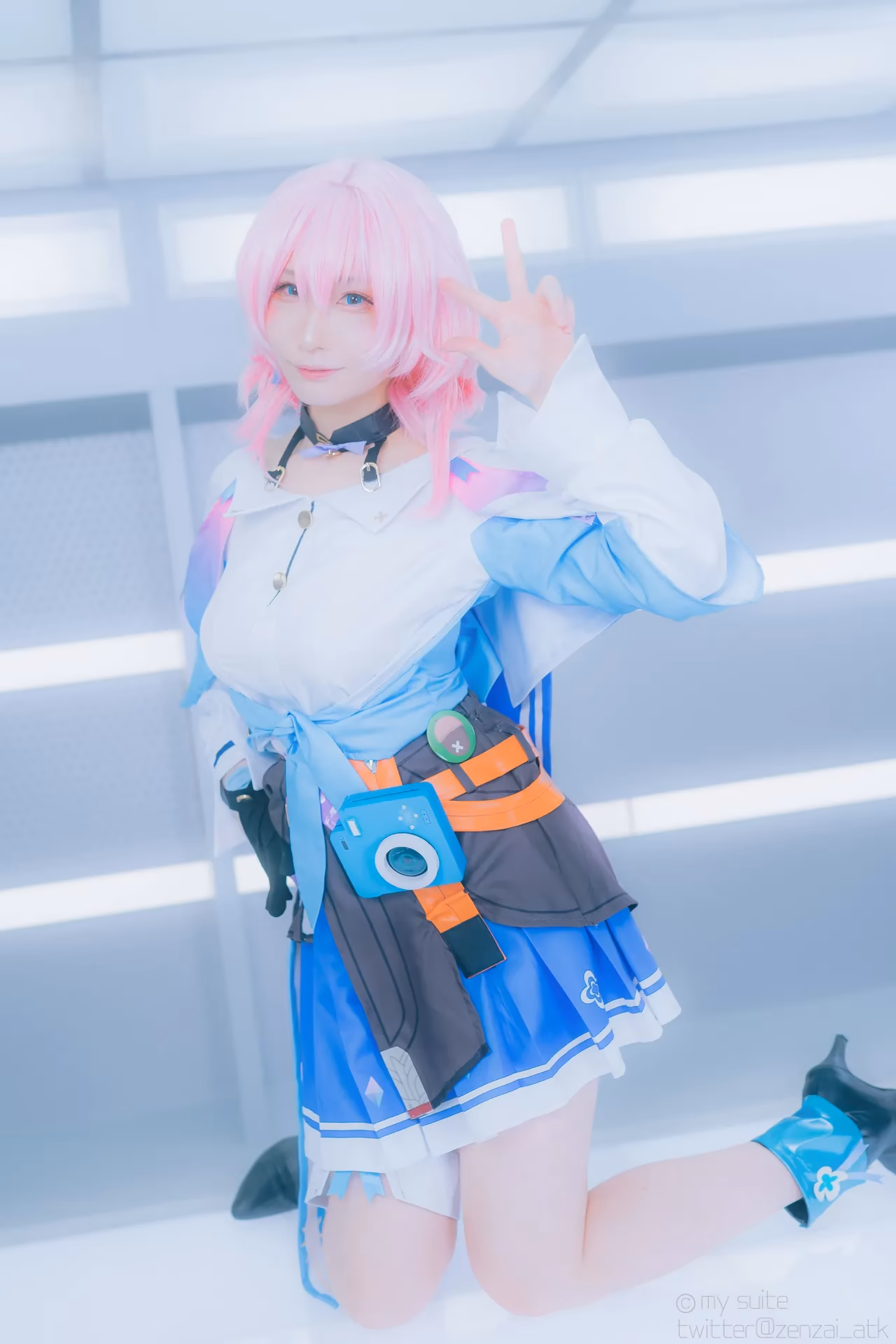 Atsuki as Himeko and March 7th — cosplay photo 234 of 355
