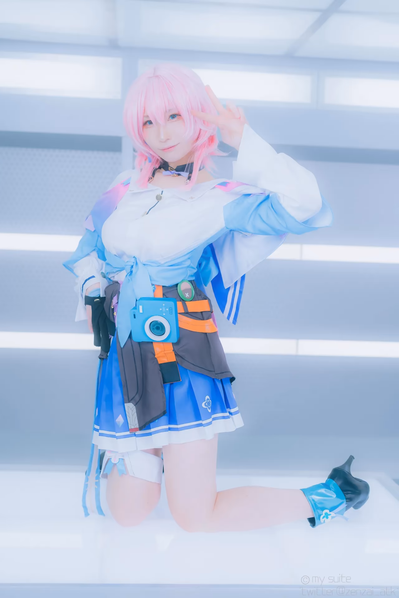 Atsuki as Himeko and March 7th — cosplay photo 235 of 355
