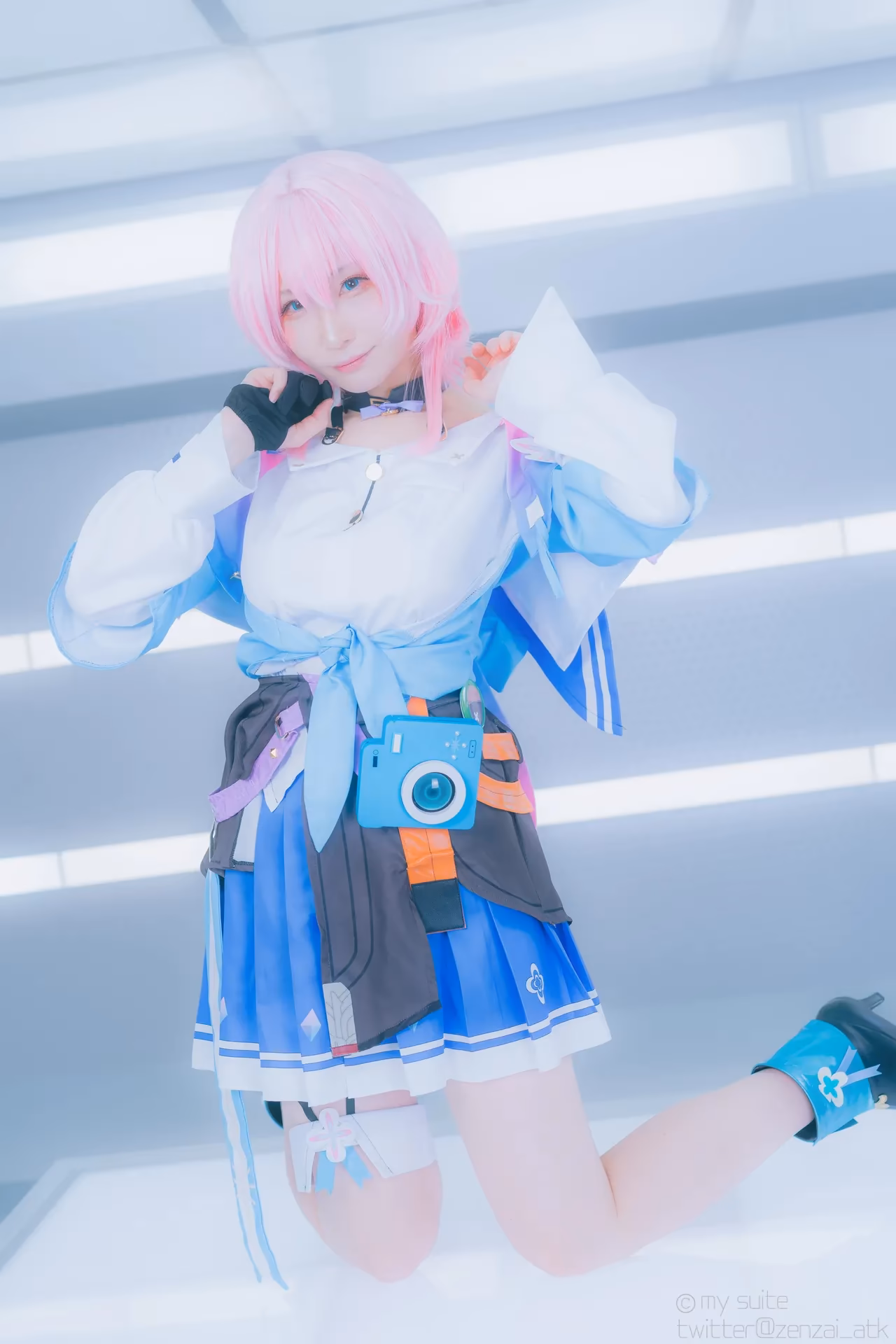 Atsuki as Himeko and March 7th — cosplay photo 236 of 355