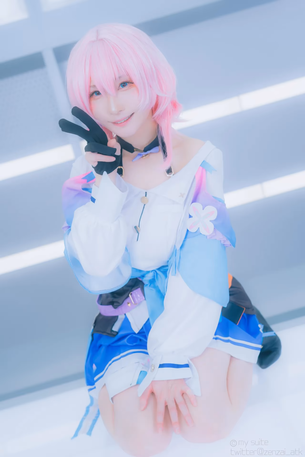 Atsuki as Himeko and March 7th — cosplay photo 241 of 355