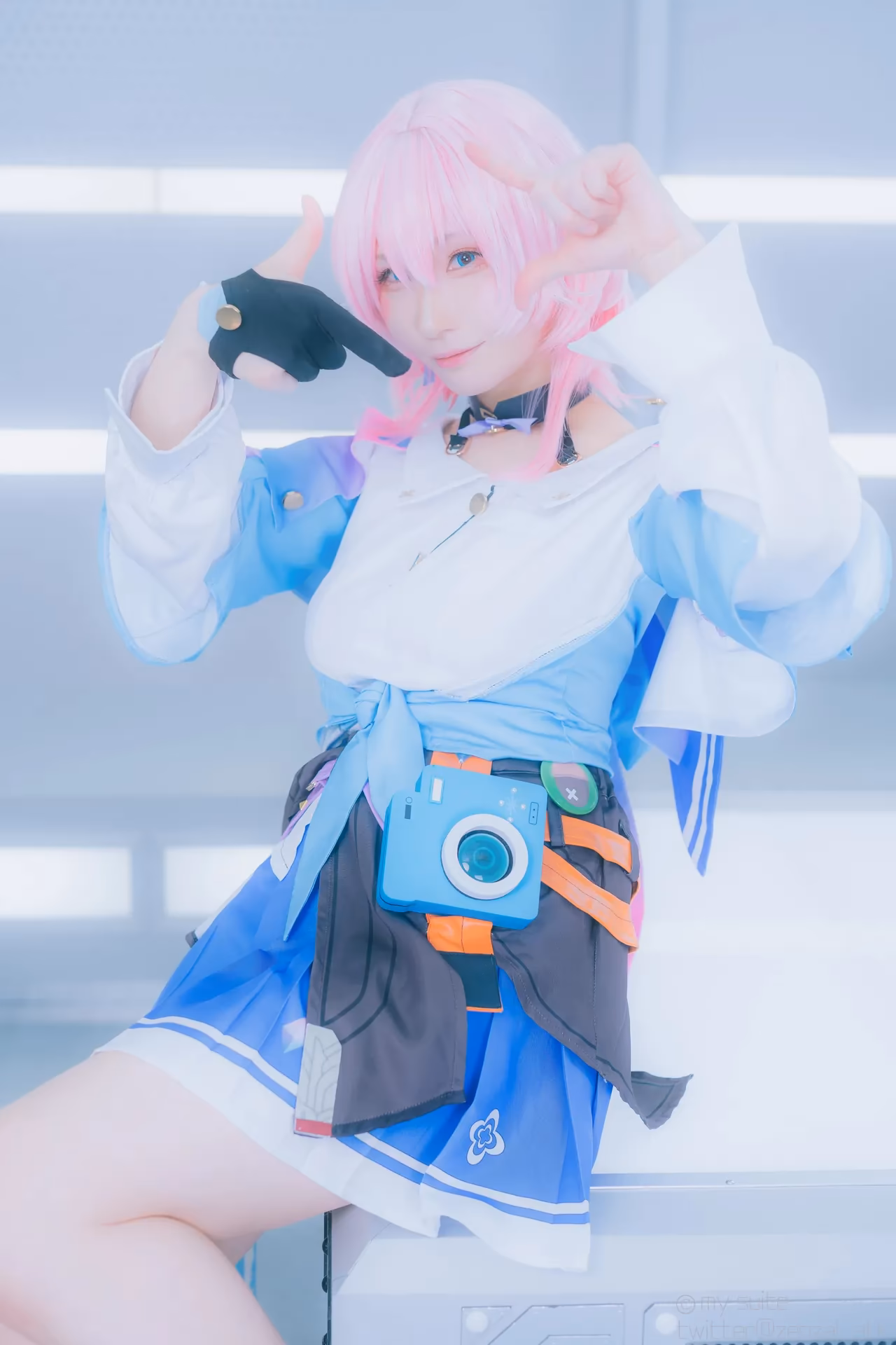 Atsuki as Himeko and March 7th — cosplay photo 250 of 355