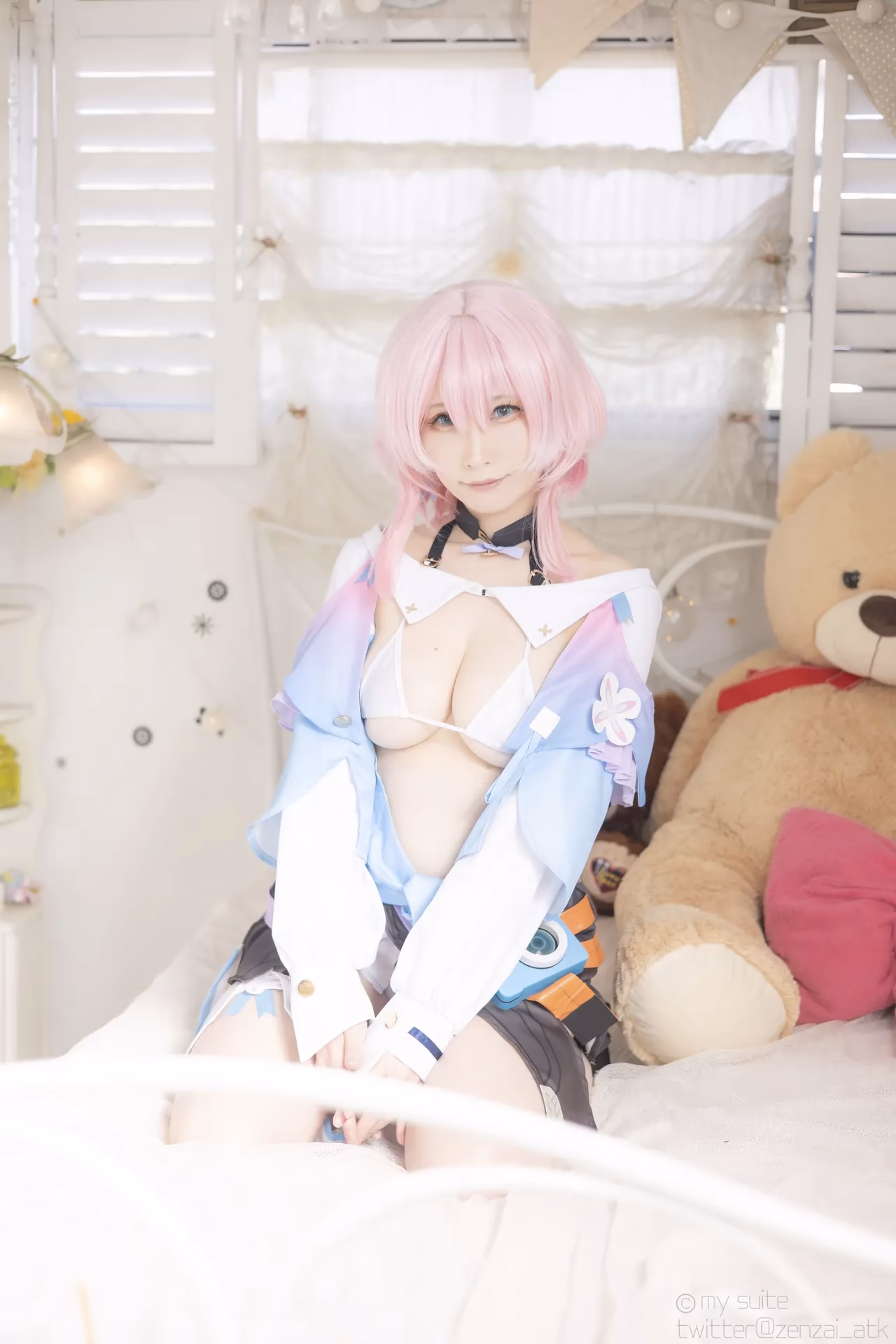 Atsuki as Himeko and March 7th — cosplay photo 255 of 355