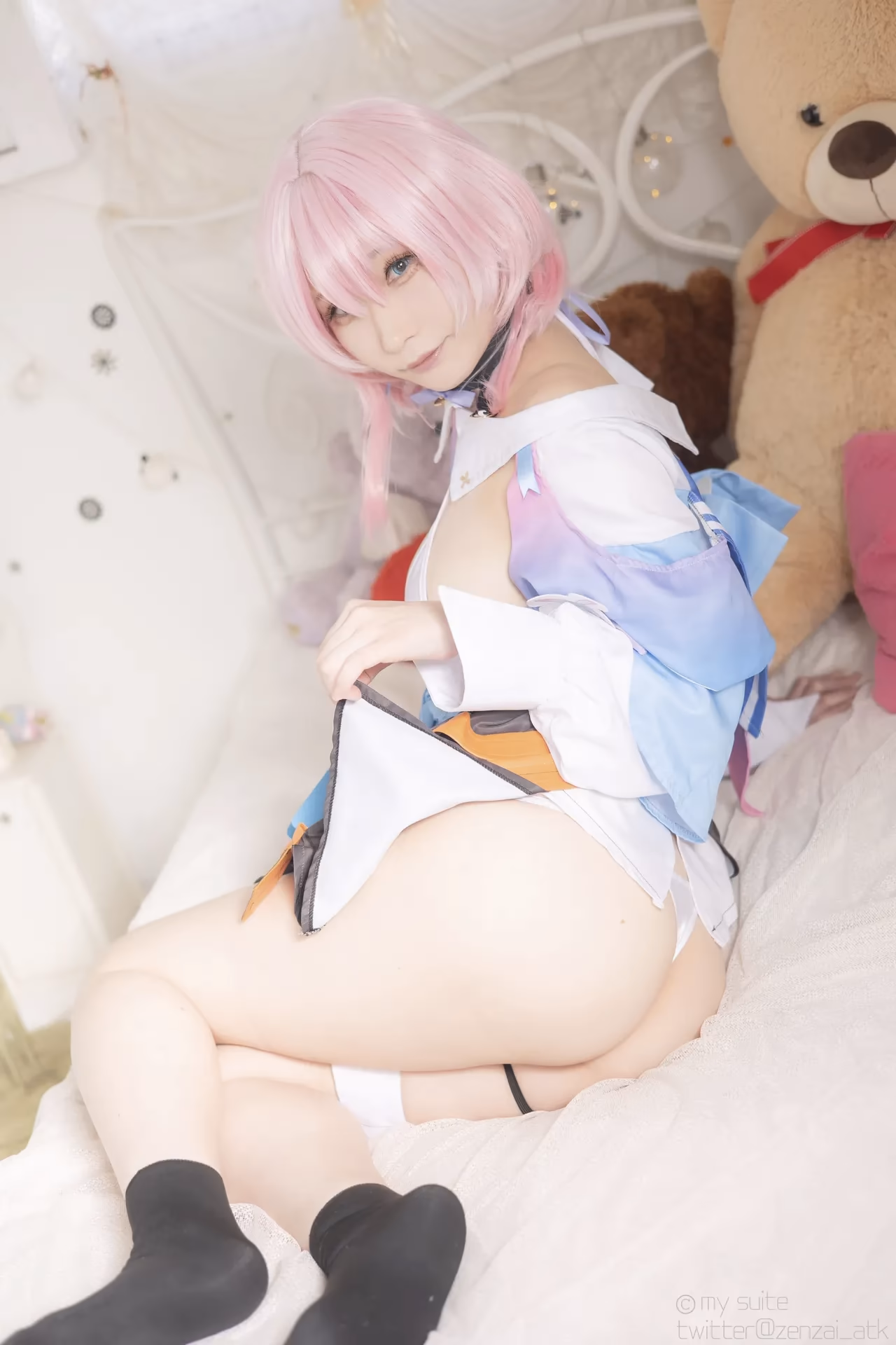 Atsuki as Himeko and March 7th — cosplay photo 284 of 355