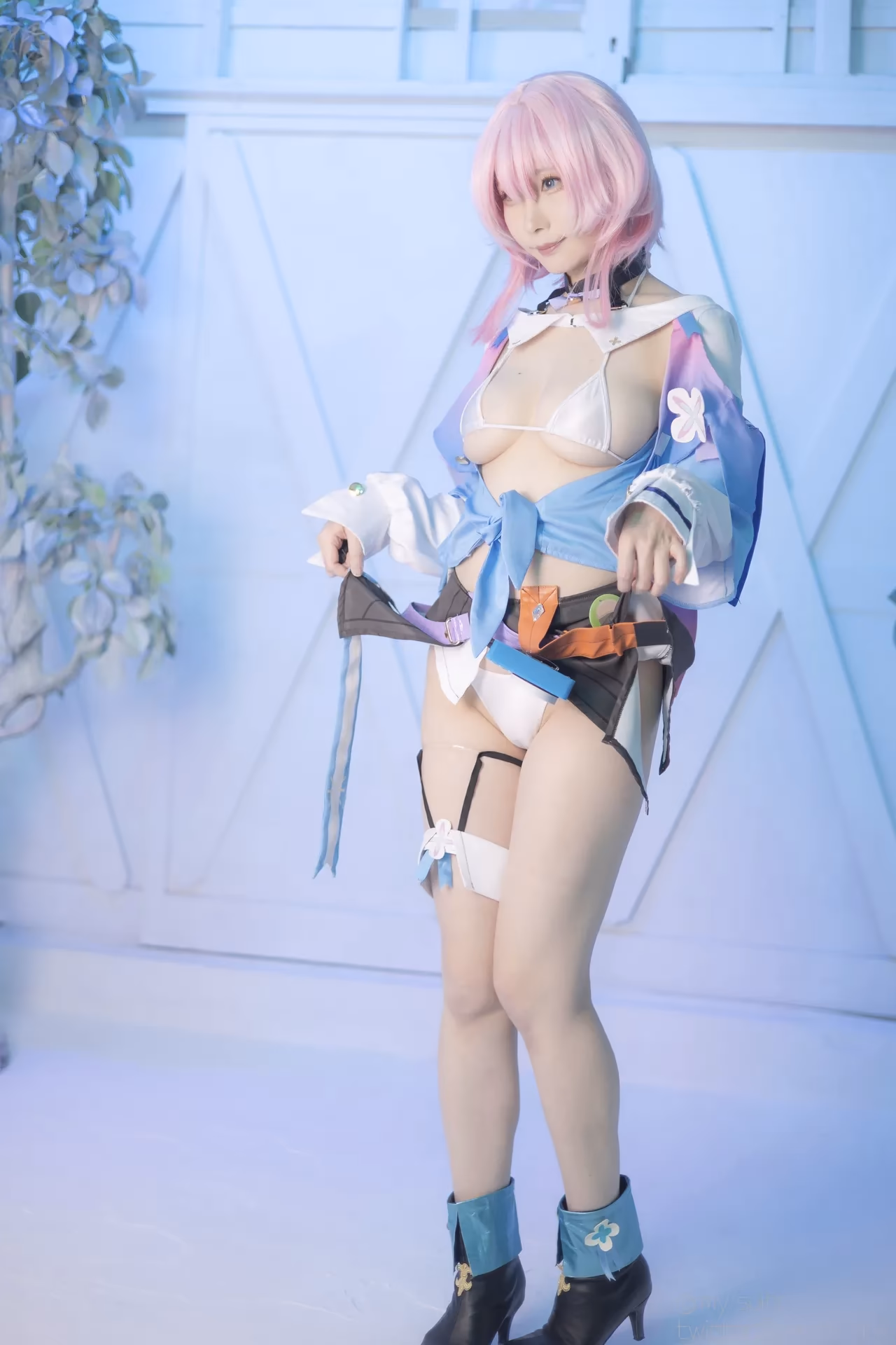 Atsuki as Himeko and March 7th — cosplay photo 309 of 355