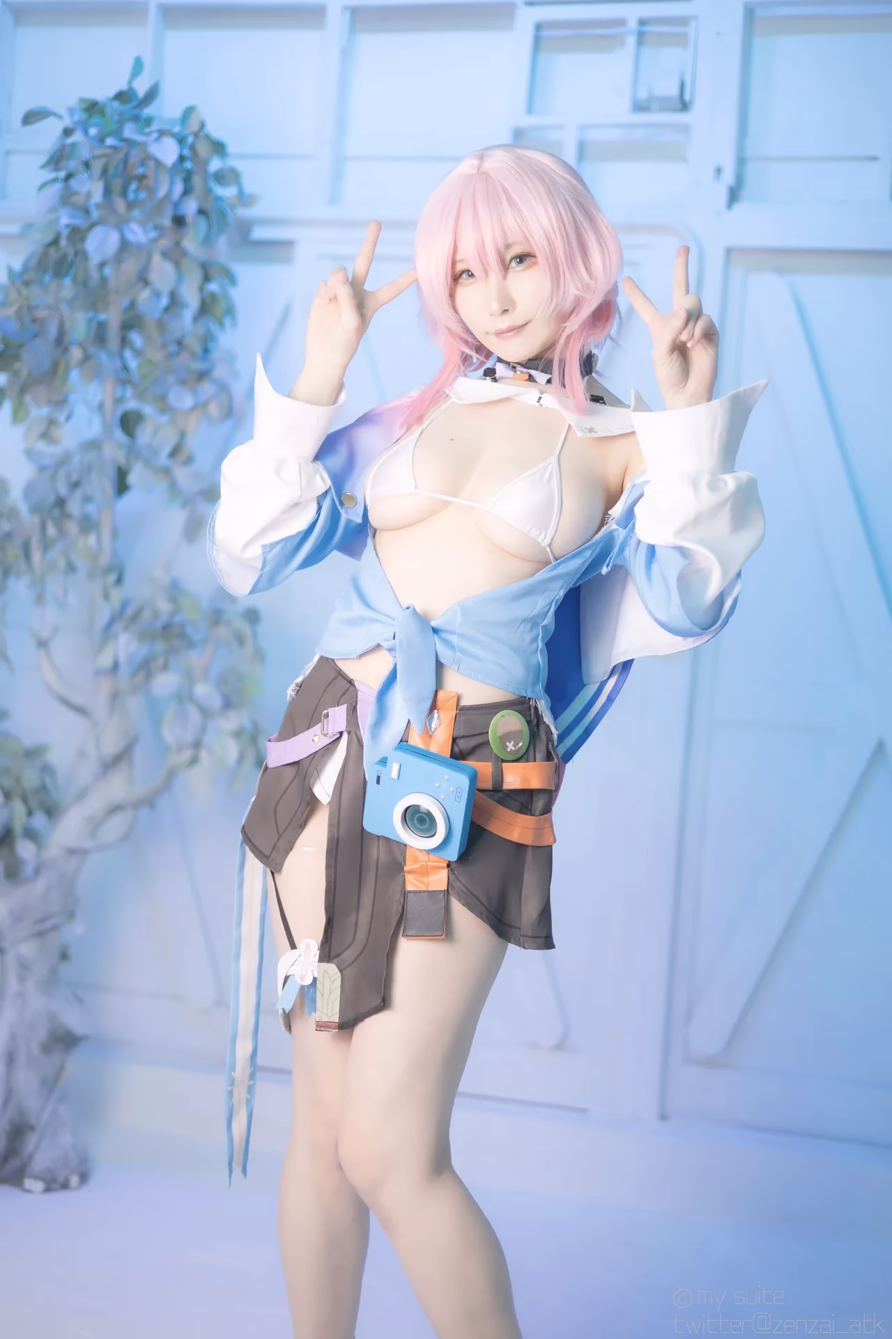 Atsuki as Himeko and March 7th — cosplay photo 315 of 355