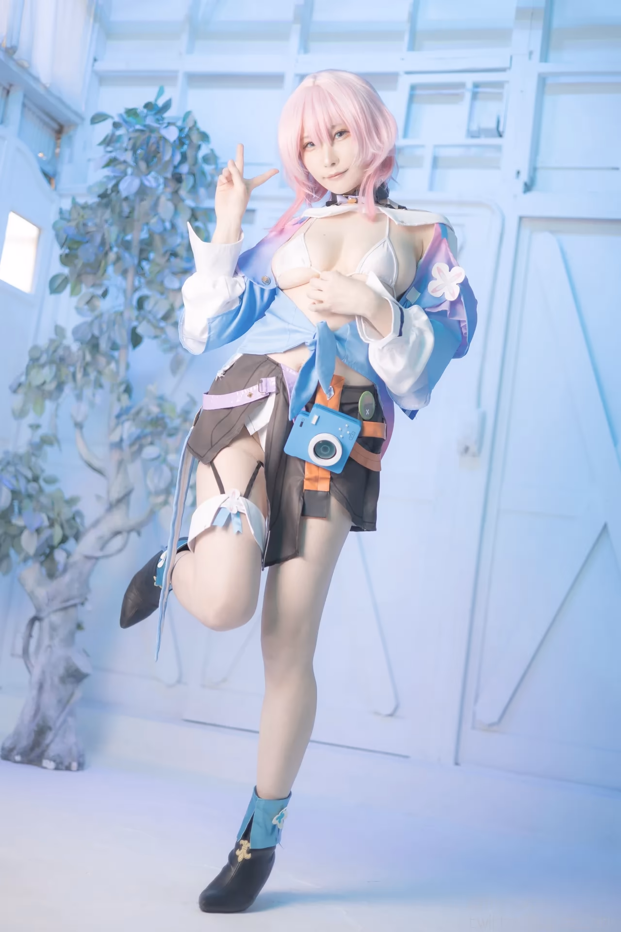 Atsuki as Himeko and March 7th — cosplay photo 316 of 355