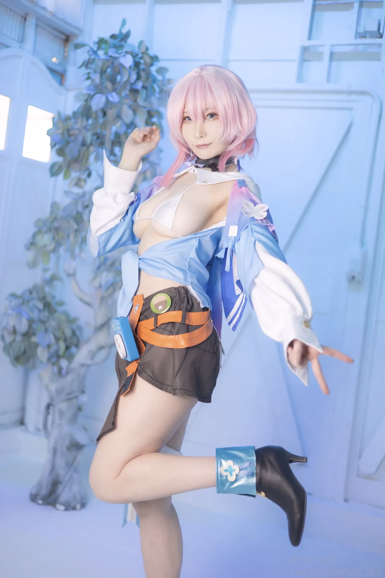 Atsuki as Himeko and March 7th — cosplay photo 319 of 355