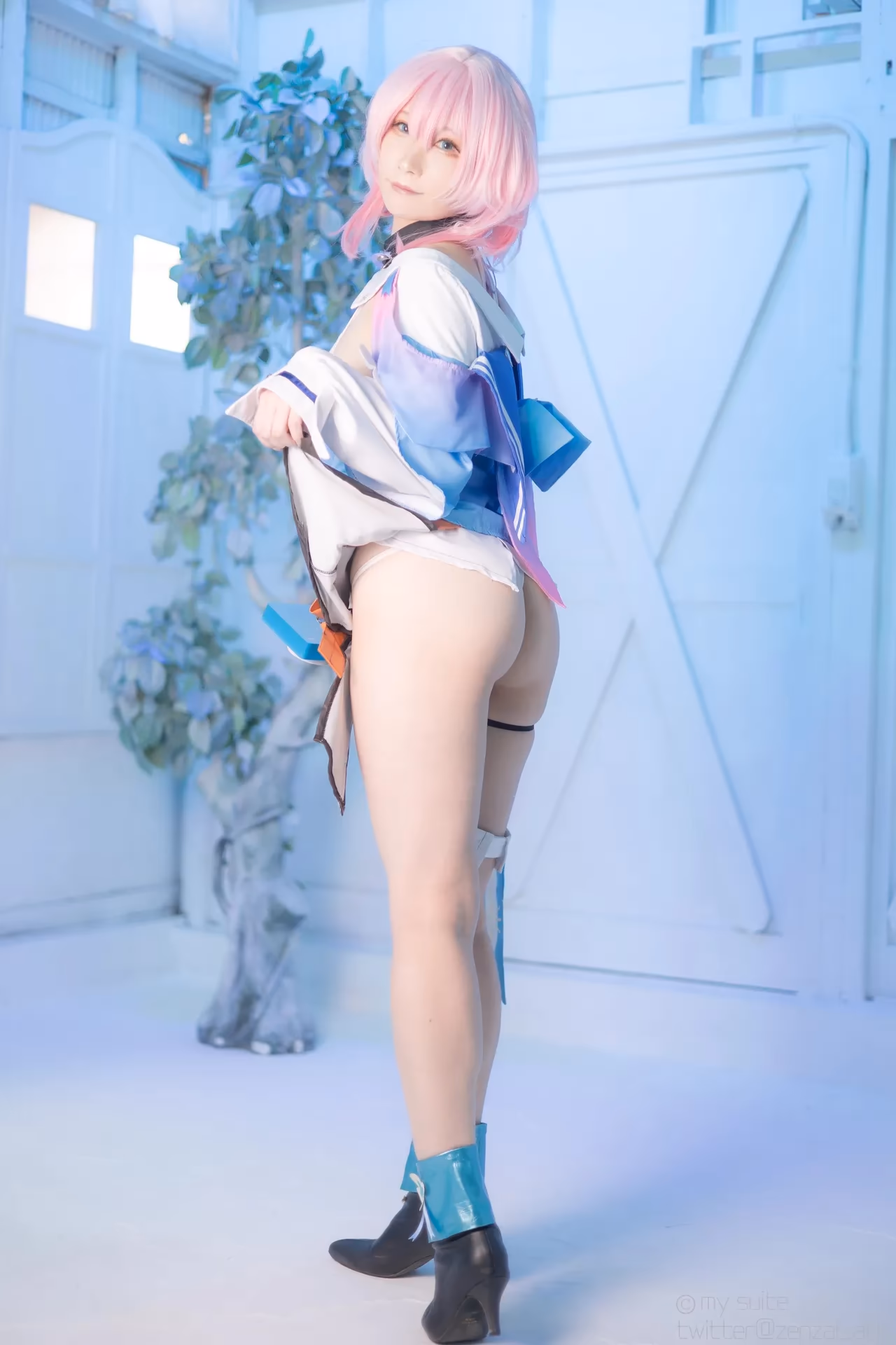 Atsuki as Himeko and March 7th — cosplay photo 321 of 355