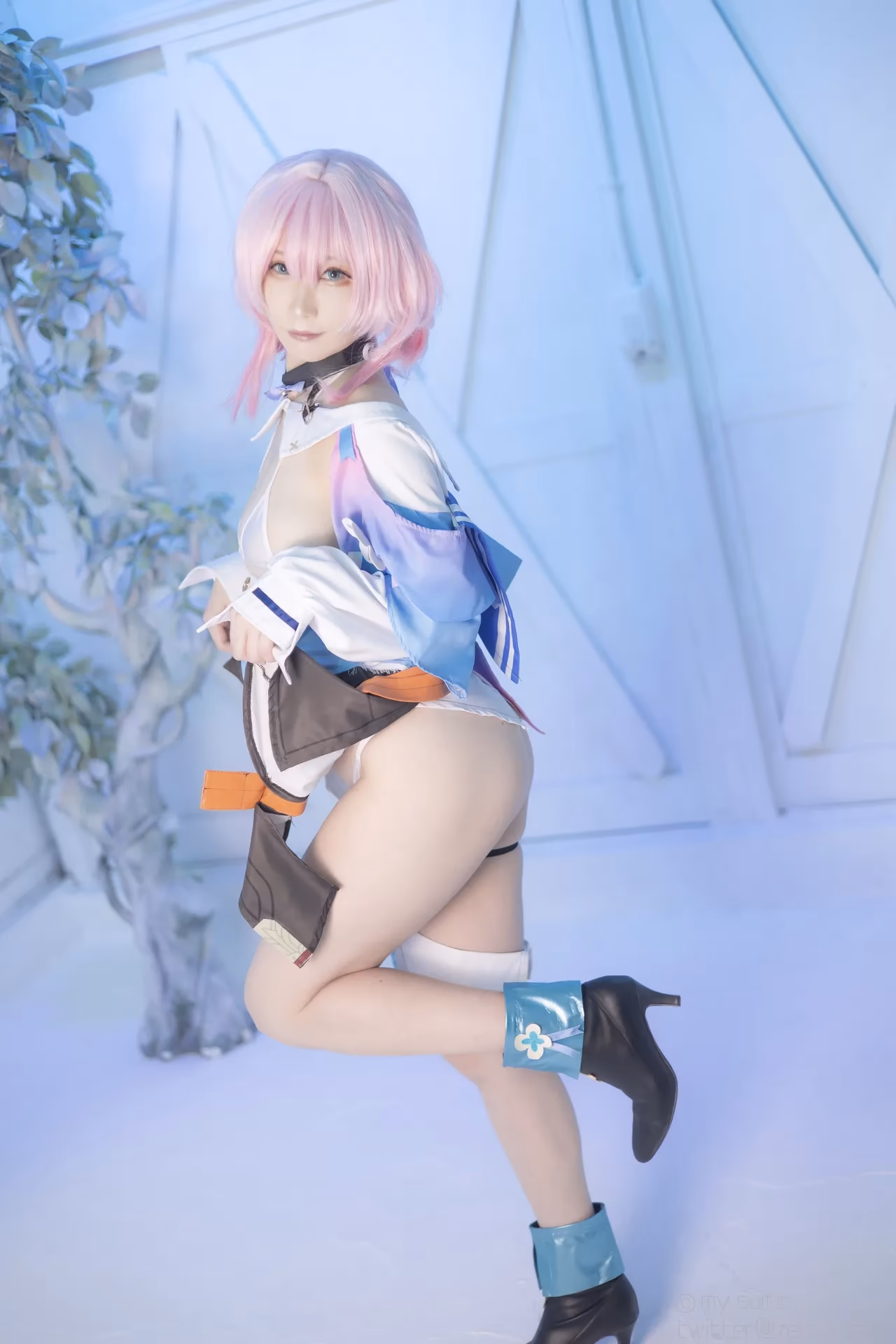 Atsuki as Himeko and March 7th — cosplay photo 332 of 355