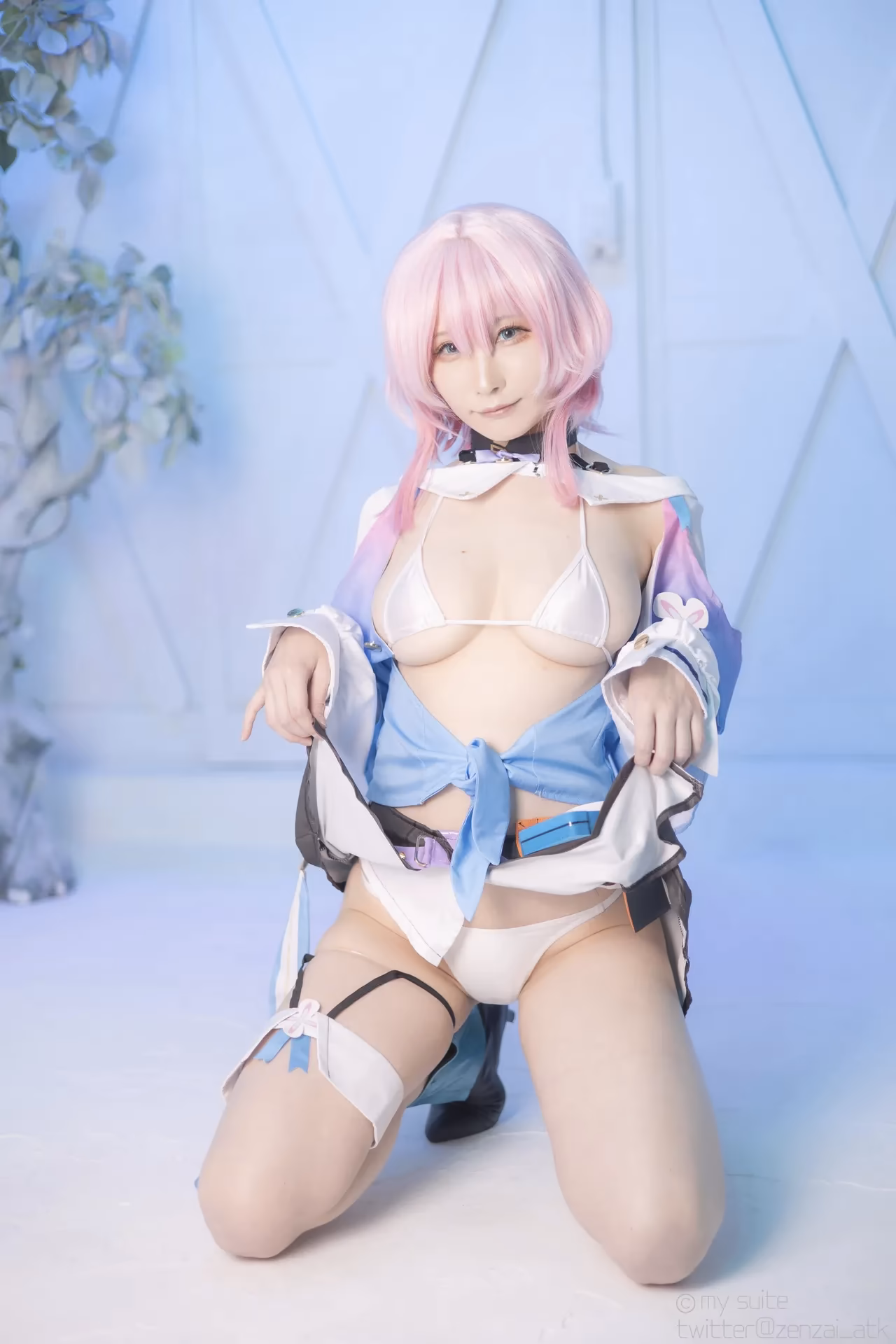 Atsuki as Himeko and March 7th — cosplay photo 339 of 355
