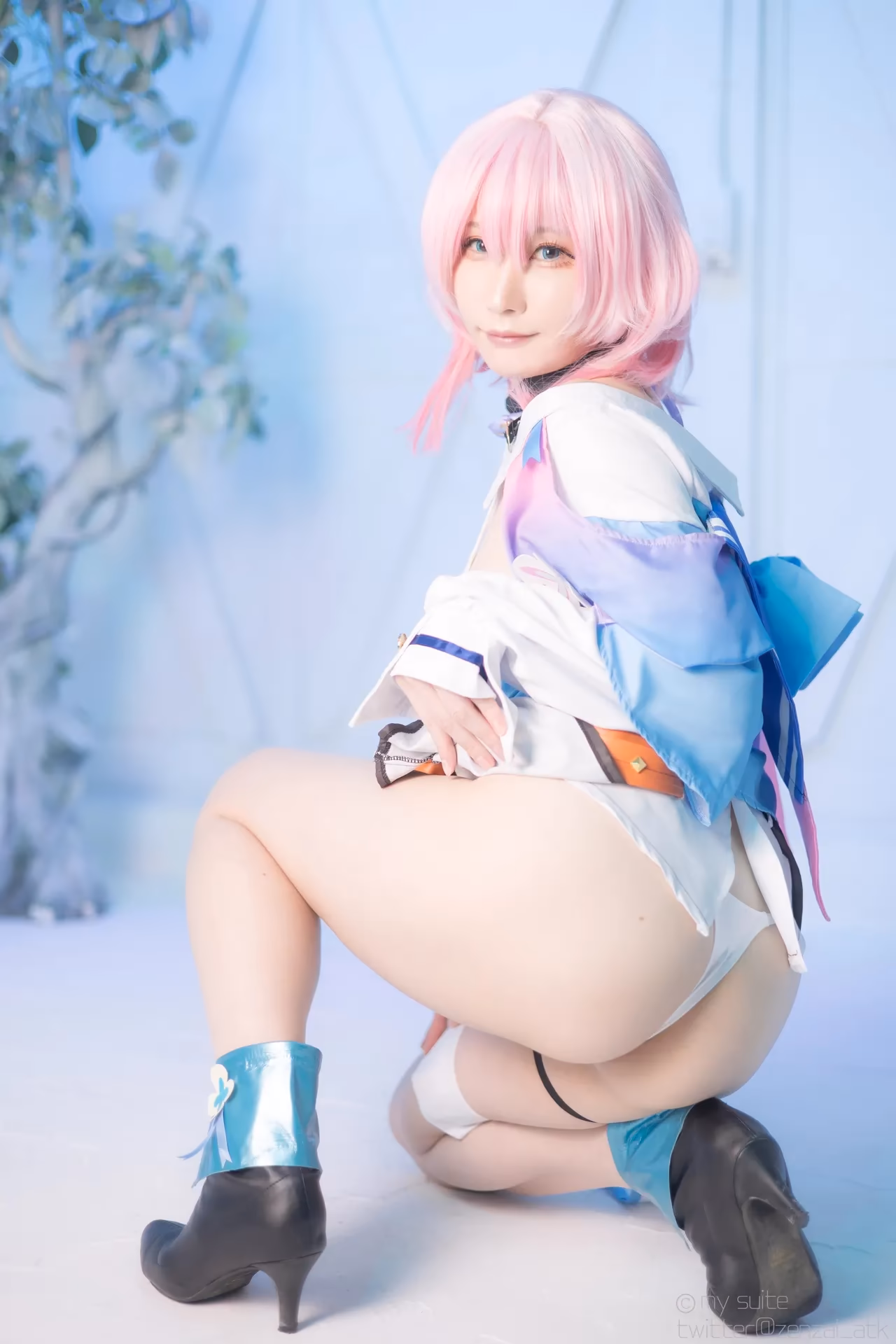 Atsuki as Himeko and March 7th — cosplay photo 352 of 355