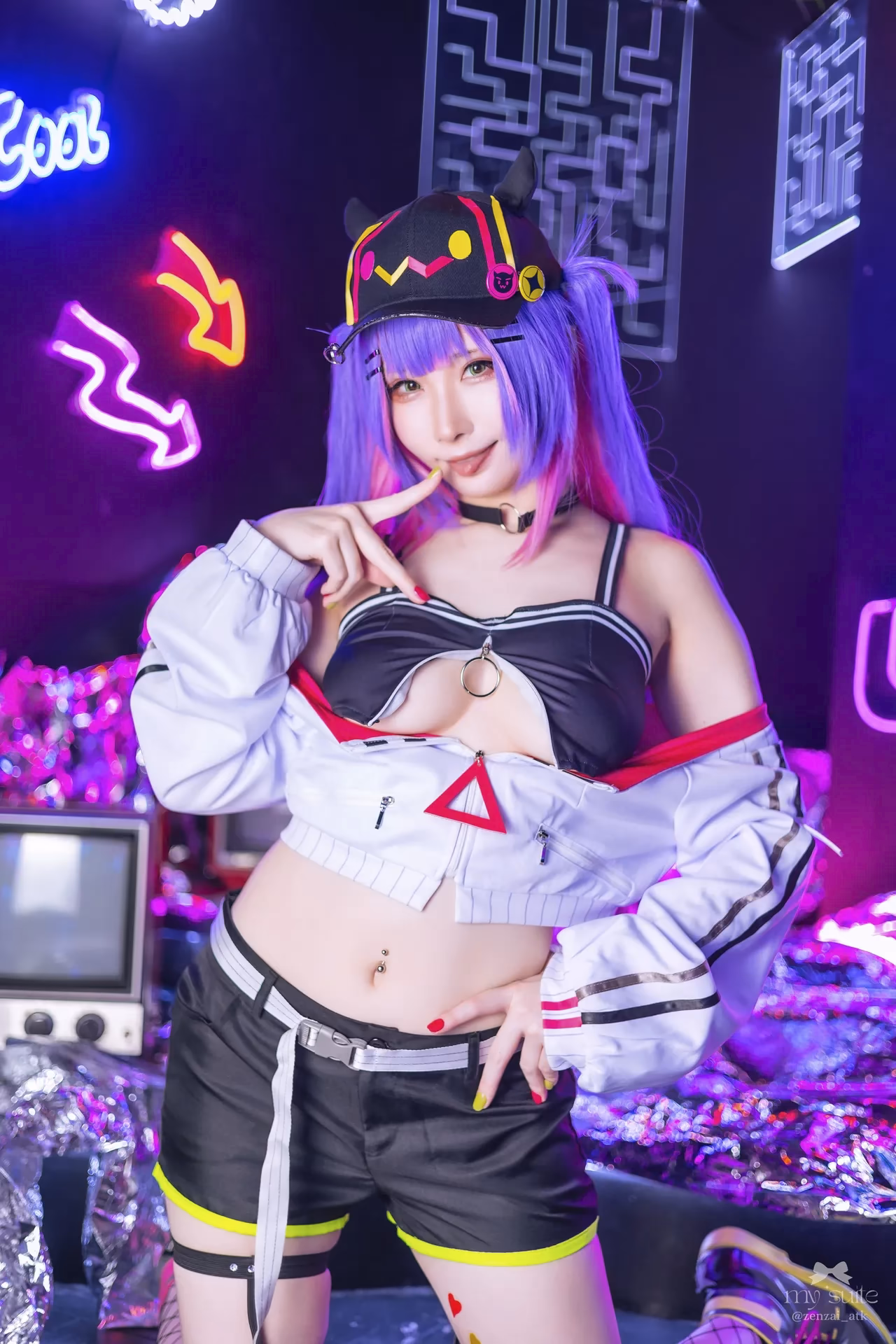 Atsuki as Tokoyami Towa — cosplay photo 123 of 459