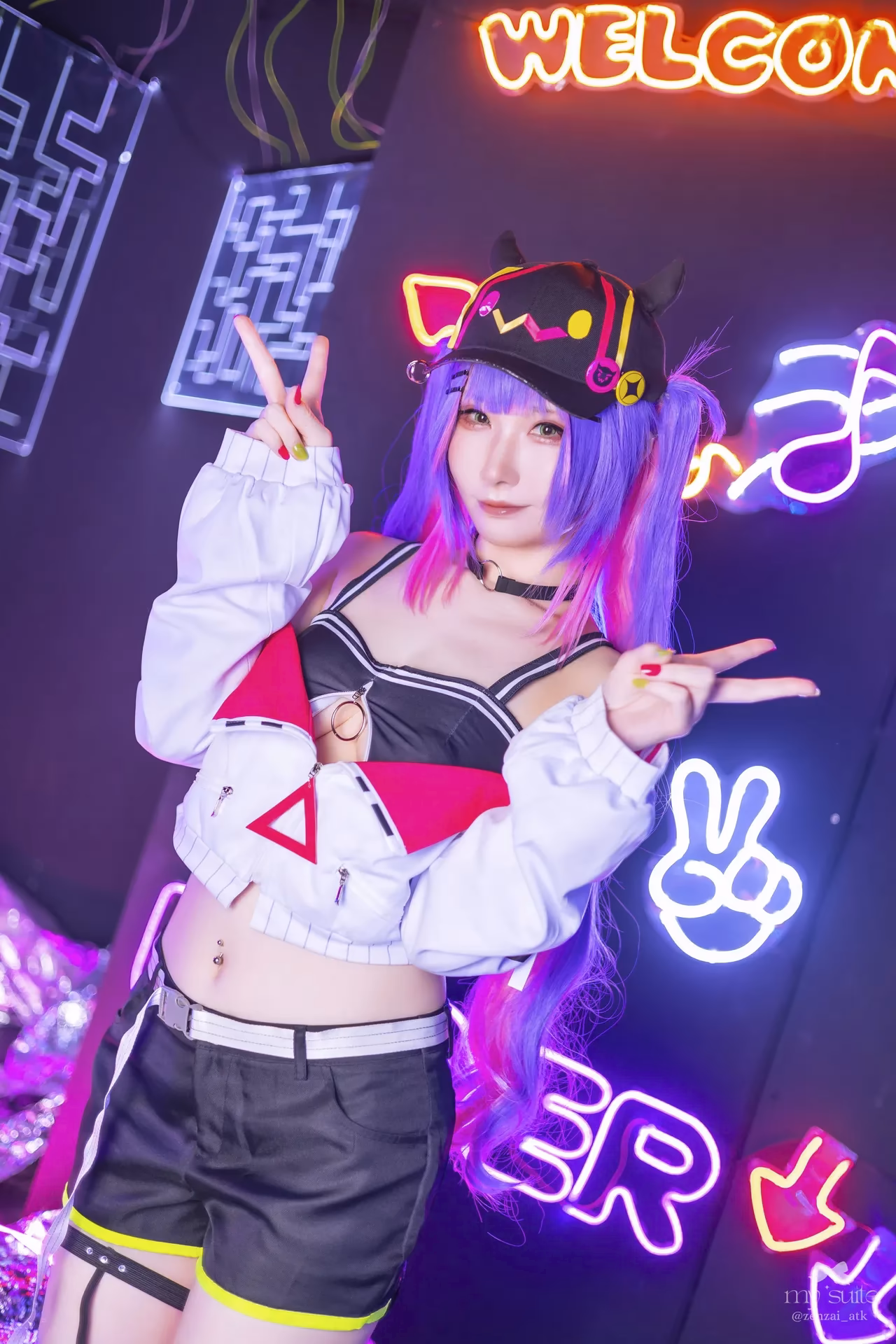Atsuki as Tokoyami Towa — cosplay photo 148 of 459