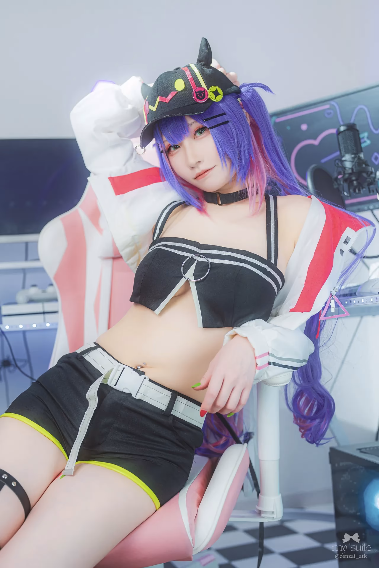 Atsuki as Tokoyami Towa — cosplay photo 150 of 459
