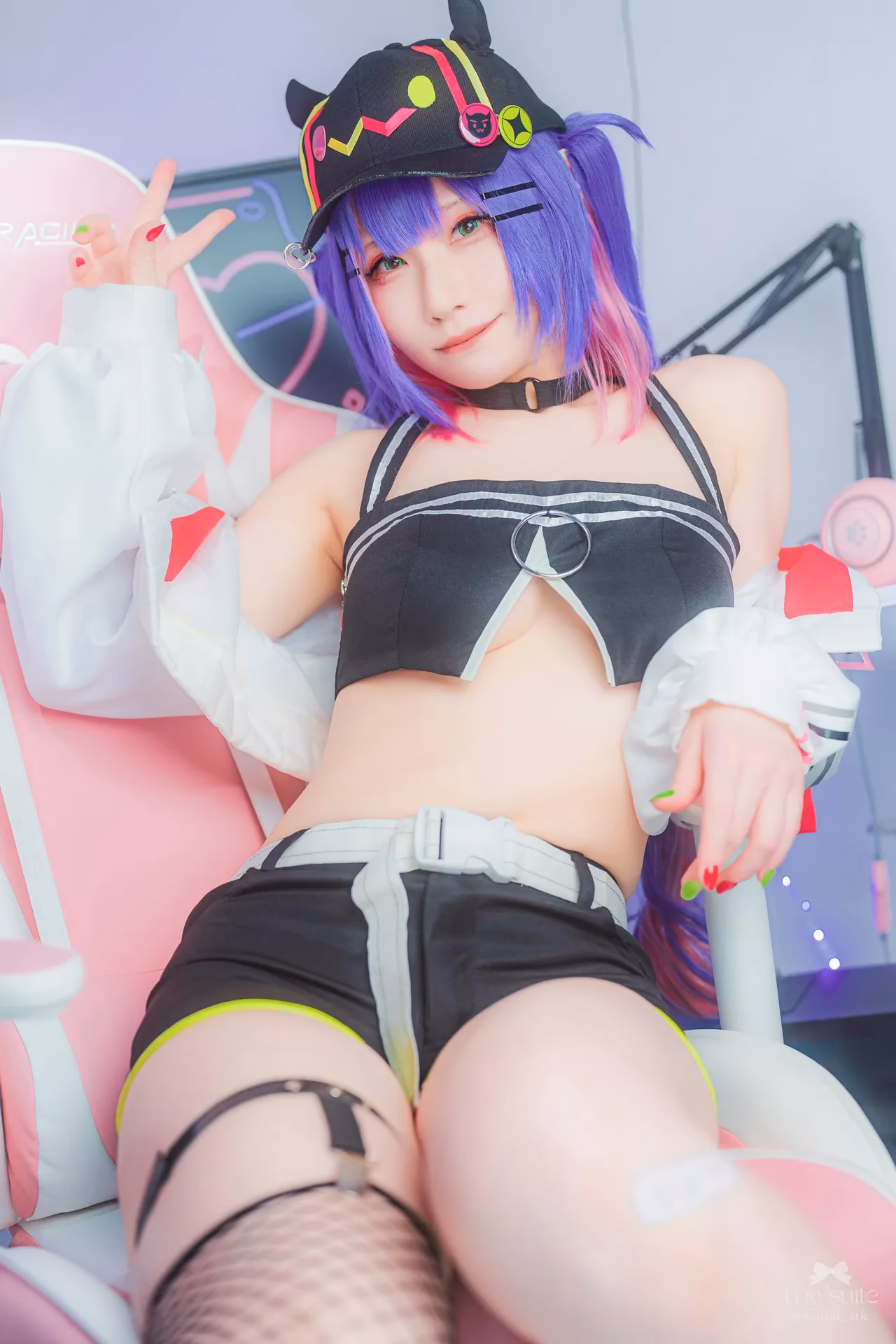 Atsuki as Tokoyami Towa — cosplay photo 154 of 459