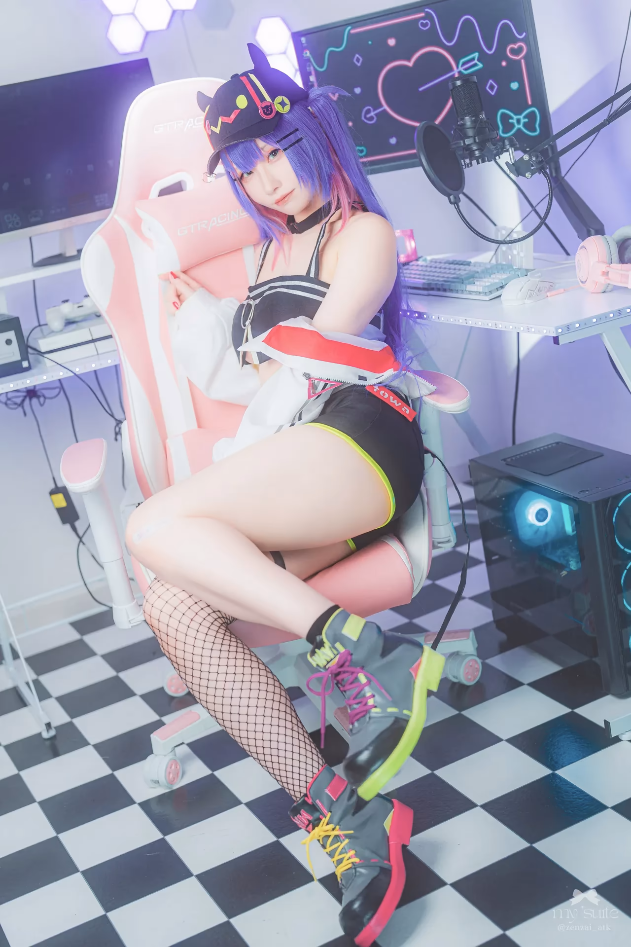 Atsuki as Tokoyami Towa — cosplay photo 159 of 459