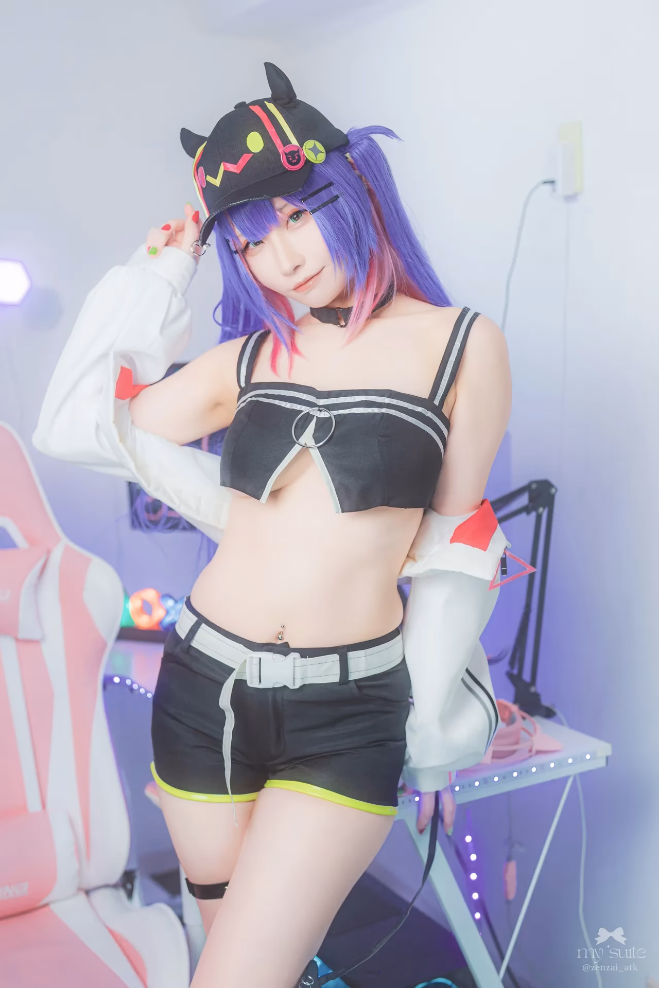 Atsuki as Tokoyami Towa — cosplay photo 170 of 459