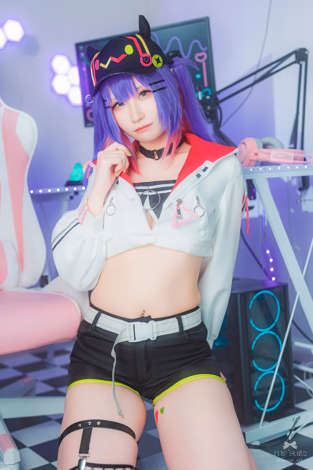Atsuki as Tokoyami Towa — cosplay photo 172 of 459