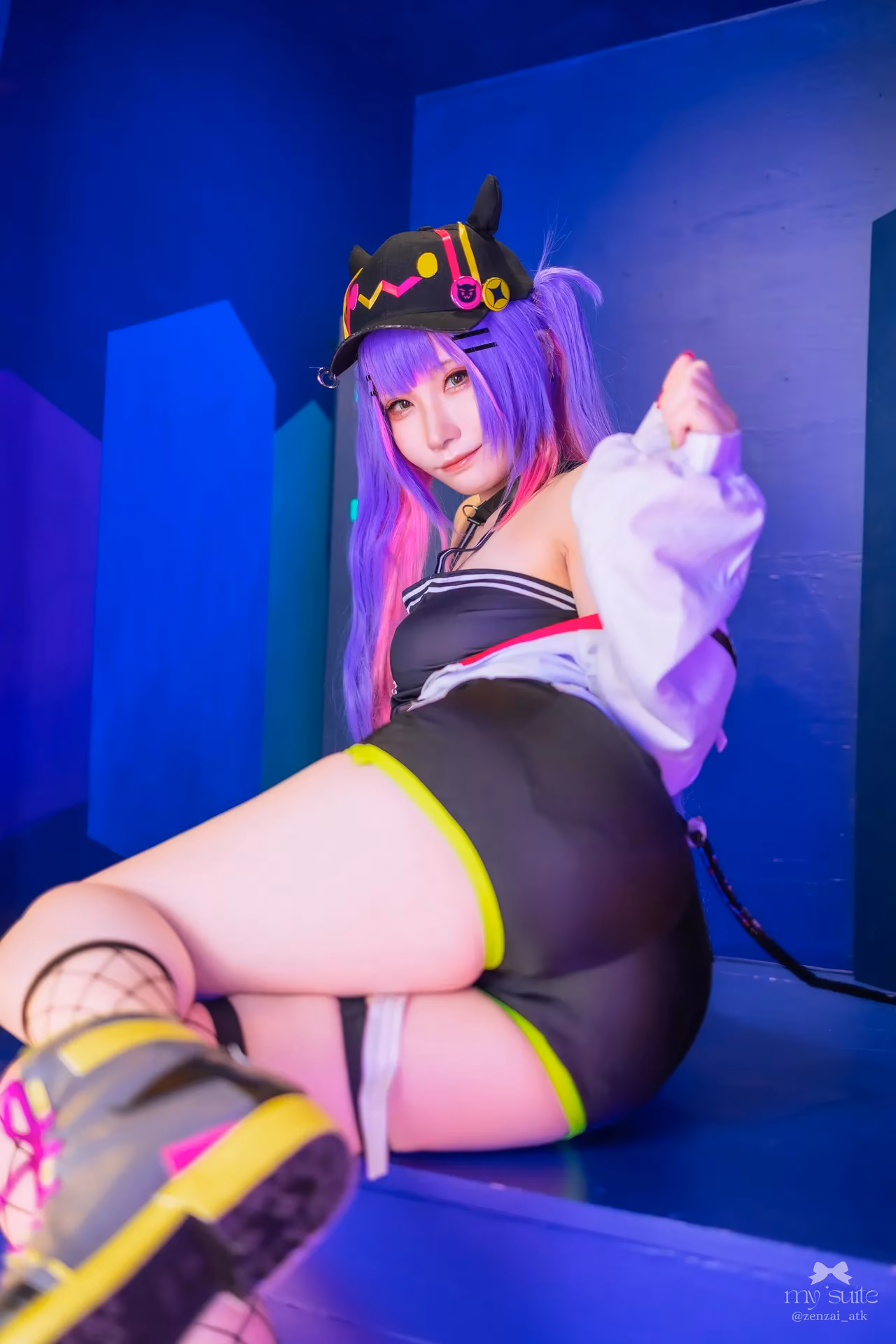 Atsuki as Tokoyami Towa — cosplay photo 54 of 459