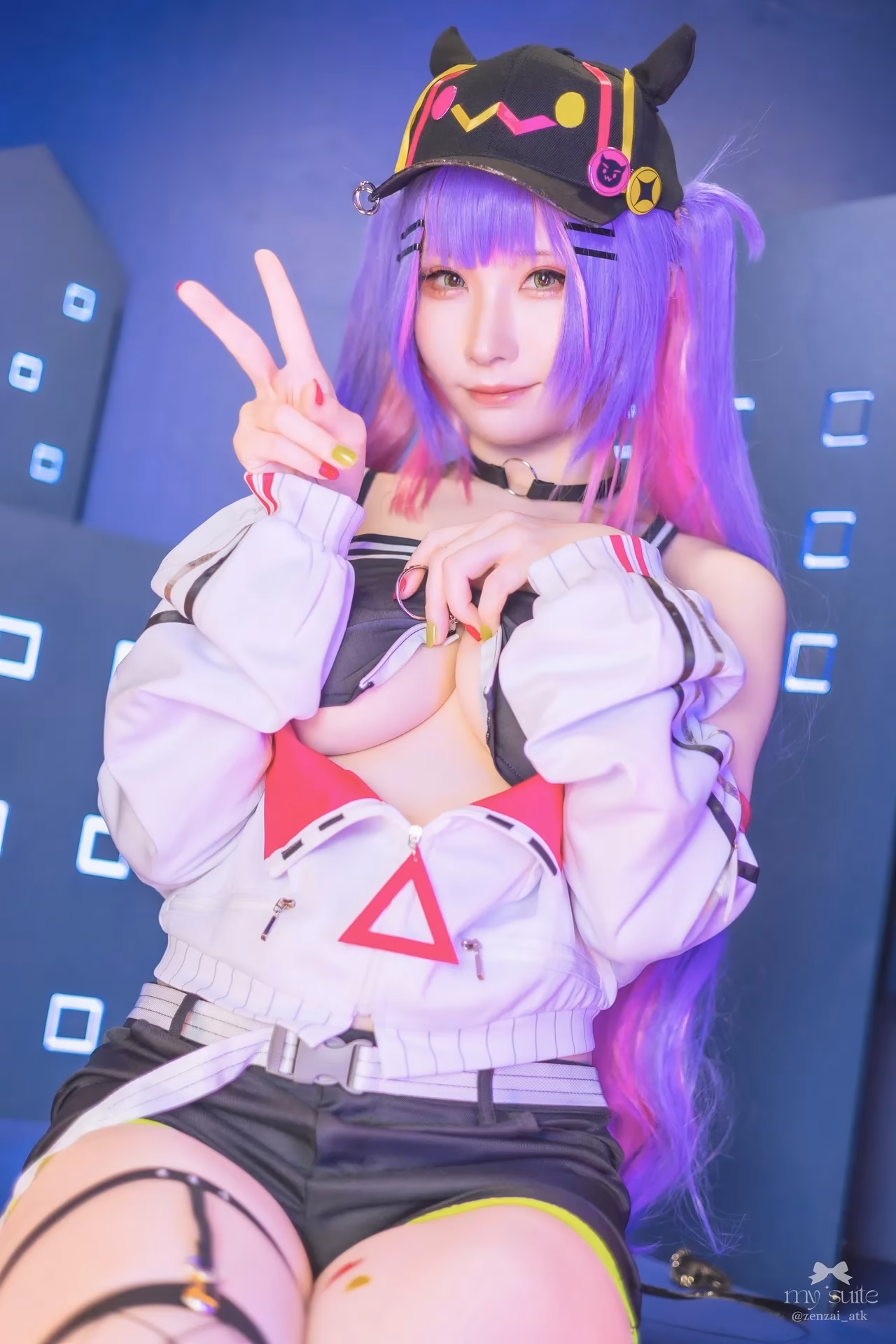 Atsuki as Tokoyami Towa — cosplay photo 76 of 459