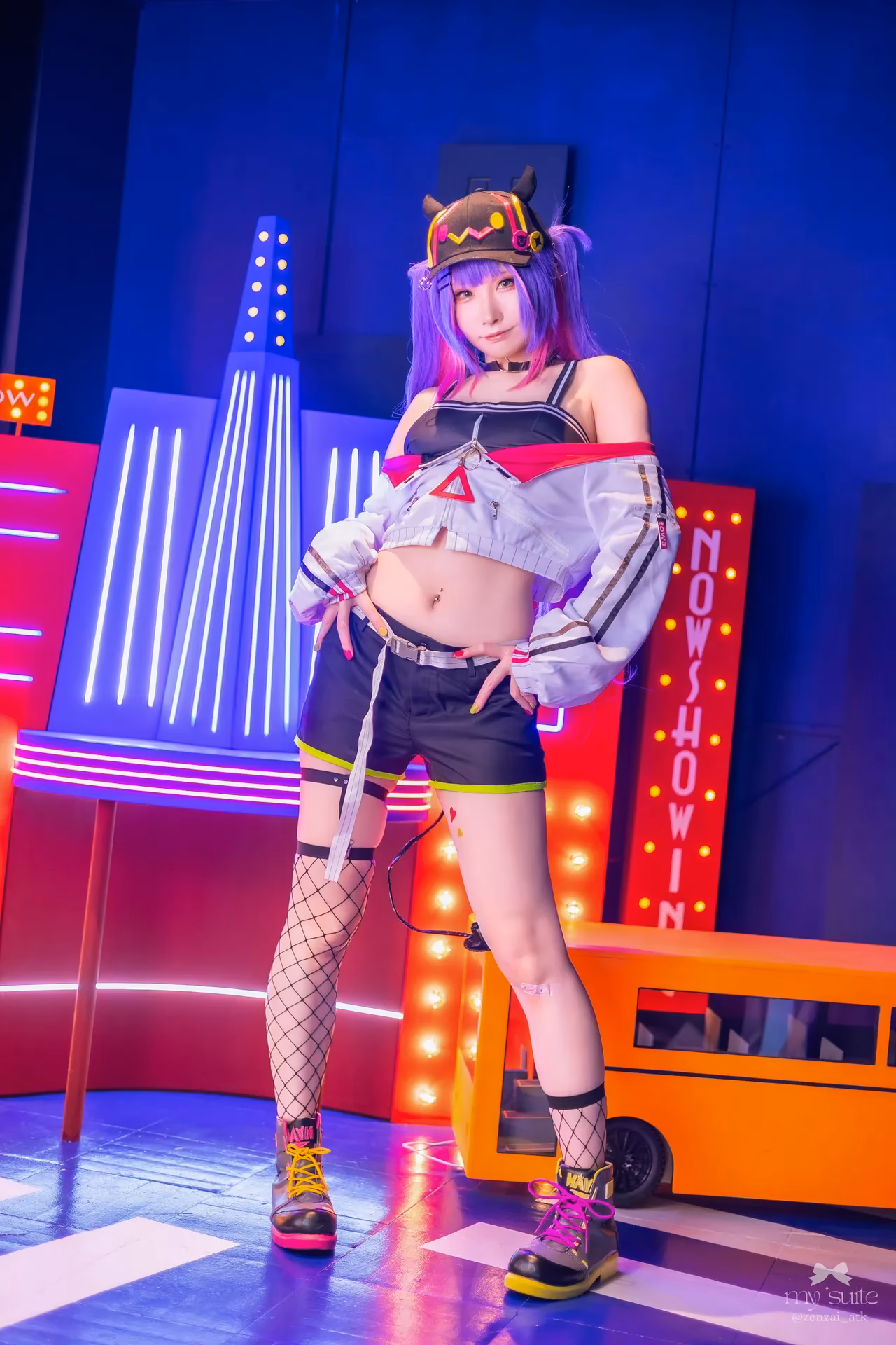 Atsuki as Tokoyami Towa — cosplay photo 78 of 459