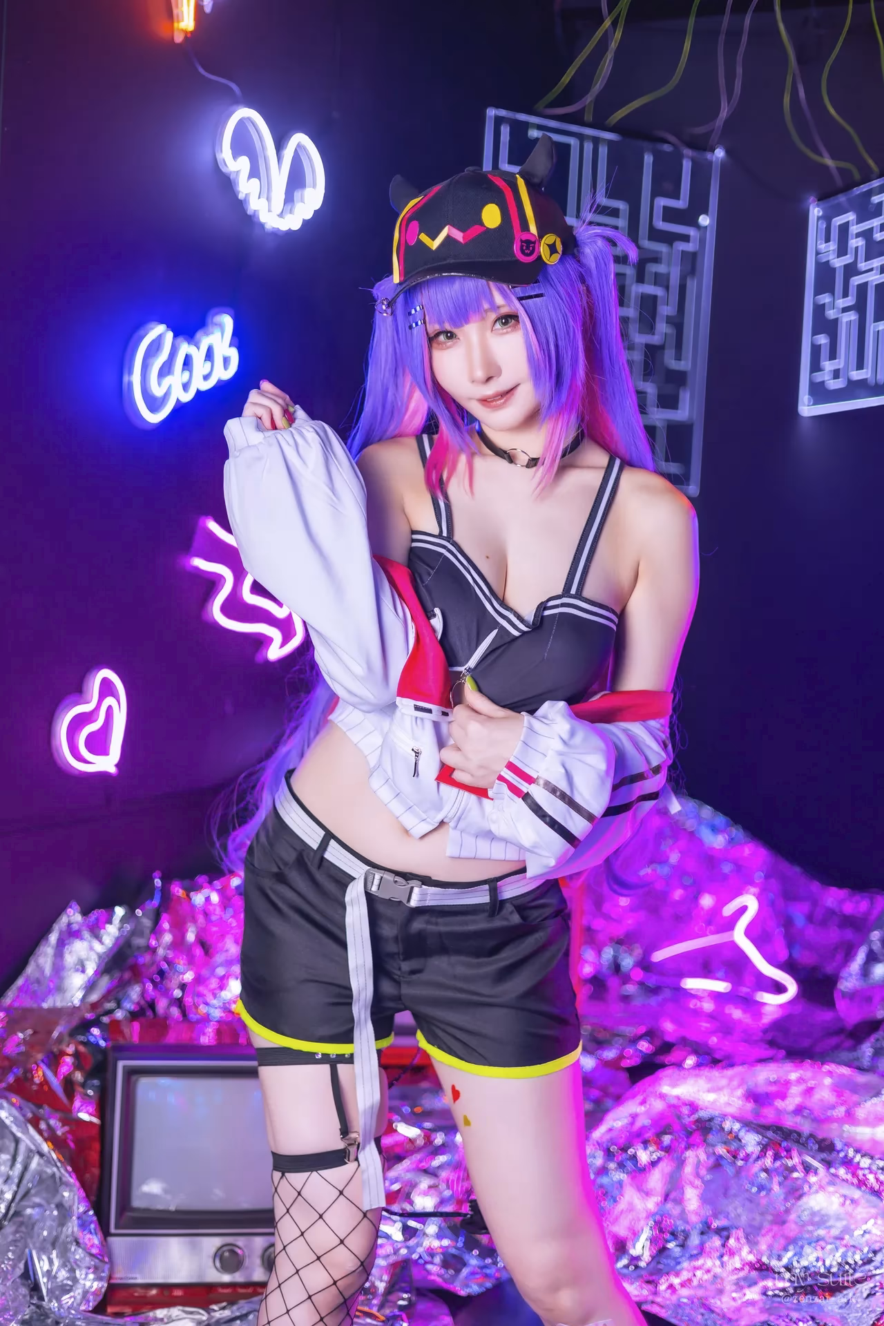 Atsuki as Tokoyami Towa — cosplay photo 88 of 459