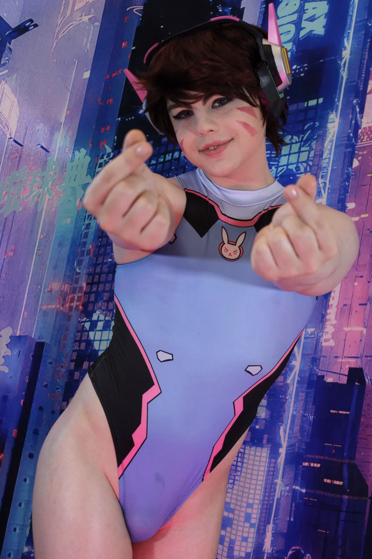 AvrelivsCaesar as D.Va — cosplay photo 23 of 37