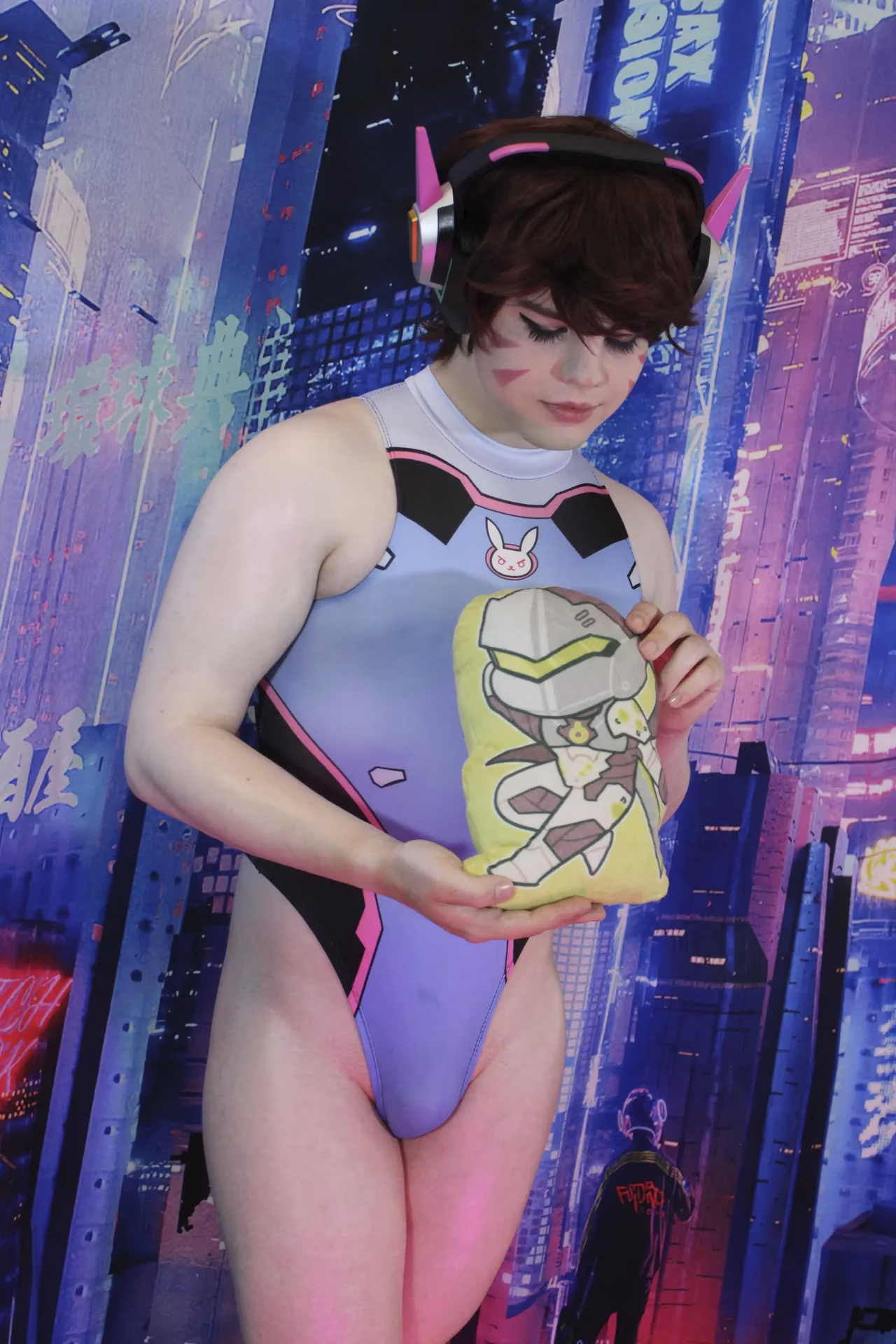 AvrelivsCaesar as D.Va — cosplay photo 28 of 37