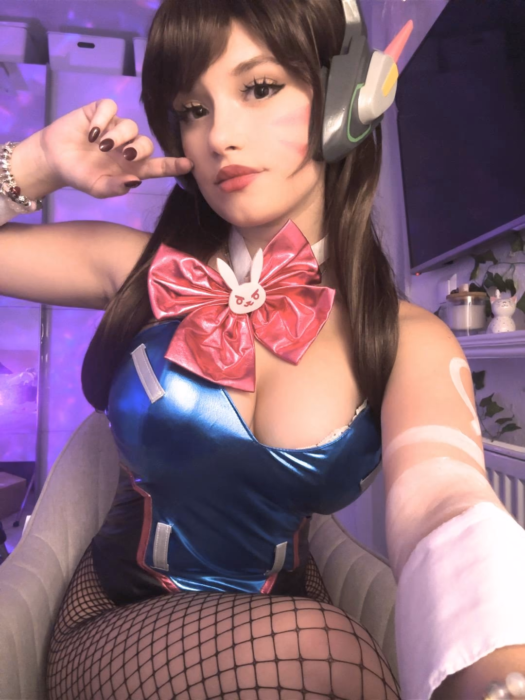 Avy Genki as D.Va — cosplay photo 11 of 14