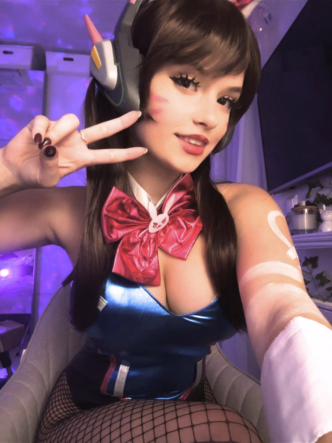 Avy Genki as D.Va — cosplay photo 12 of 14