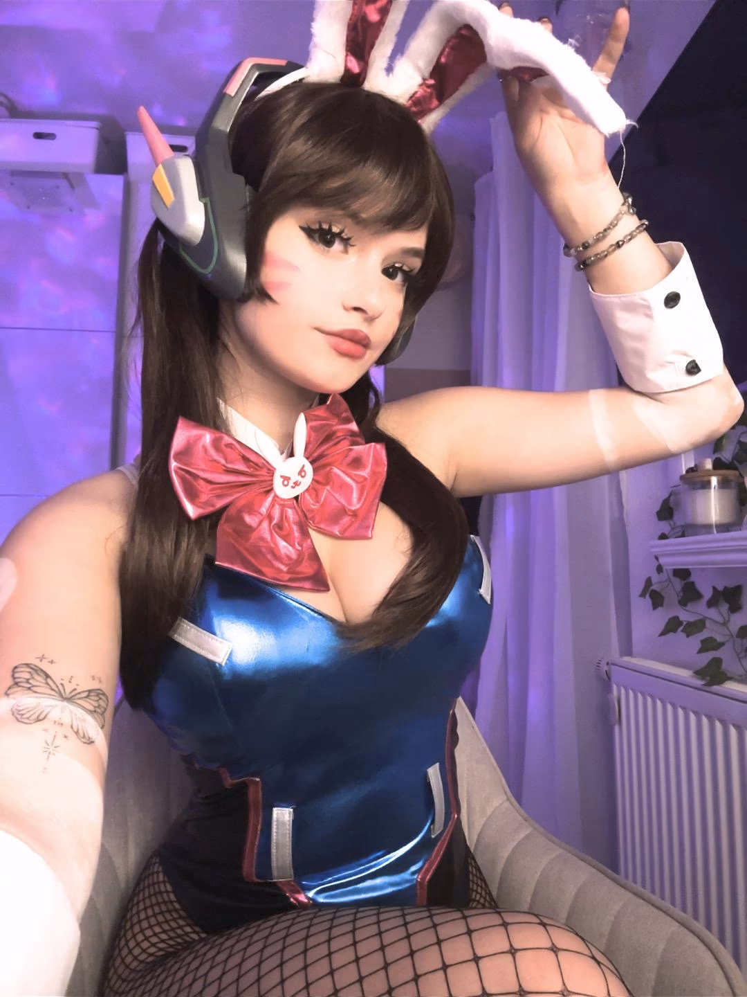 Avy Genki as D.Va — cosplay photo 8 of 14