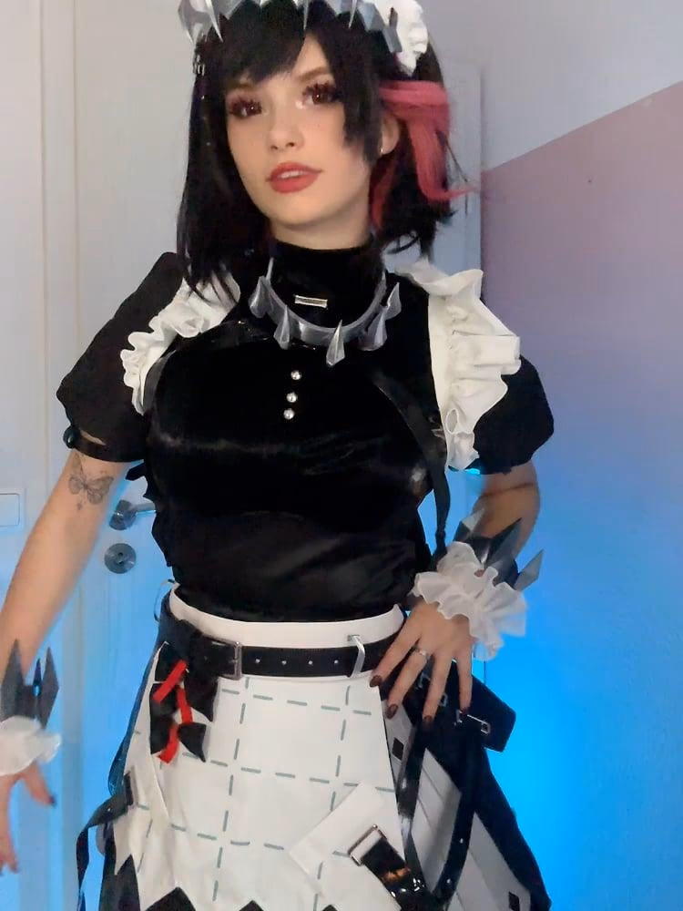 Avy Genki as Ellen Joe — cosplay photo 16 of 60