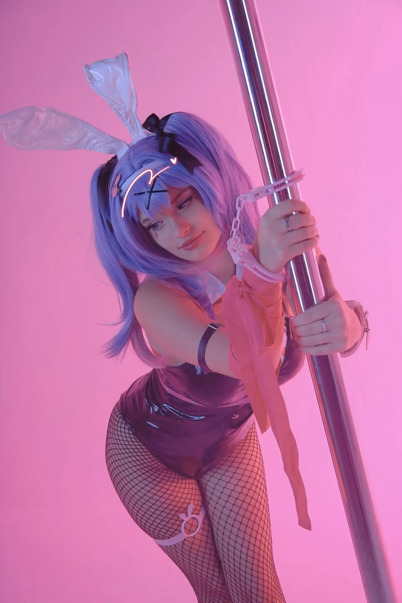 Avy Genki as Hatsune Miku — cosplay photo 2 of 6