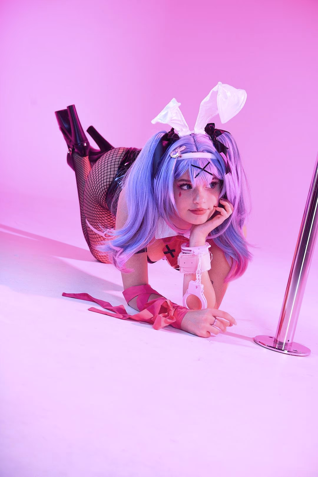 Avy Genki as Hatsune Miku — cosplay photo 6 of 6