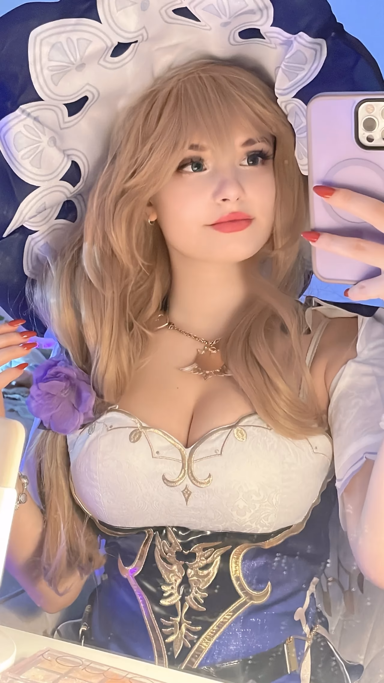Avy Genki as Lisa Minci — cosplay photo 12 of 26