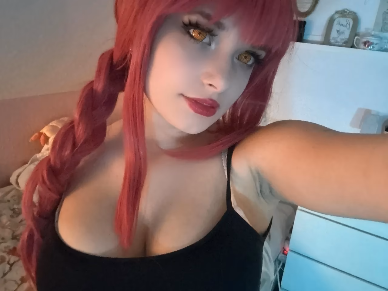 Avy Genki as Makima — cosplay photo 16 of 32